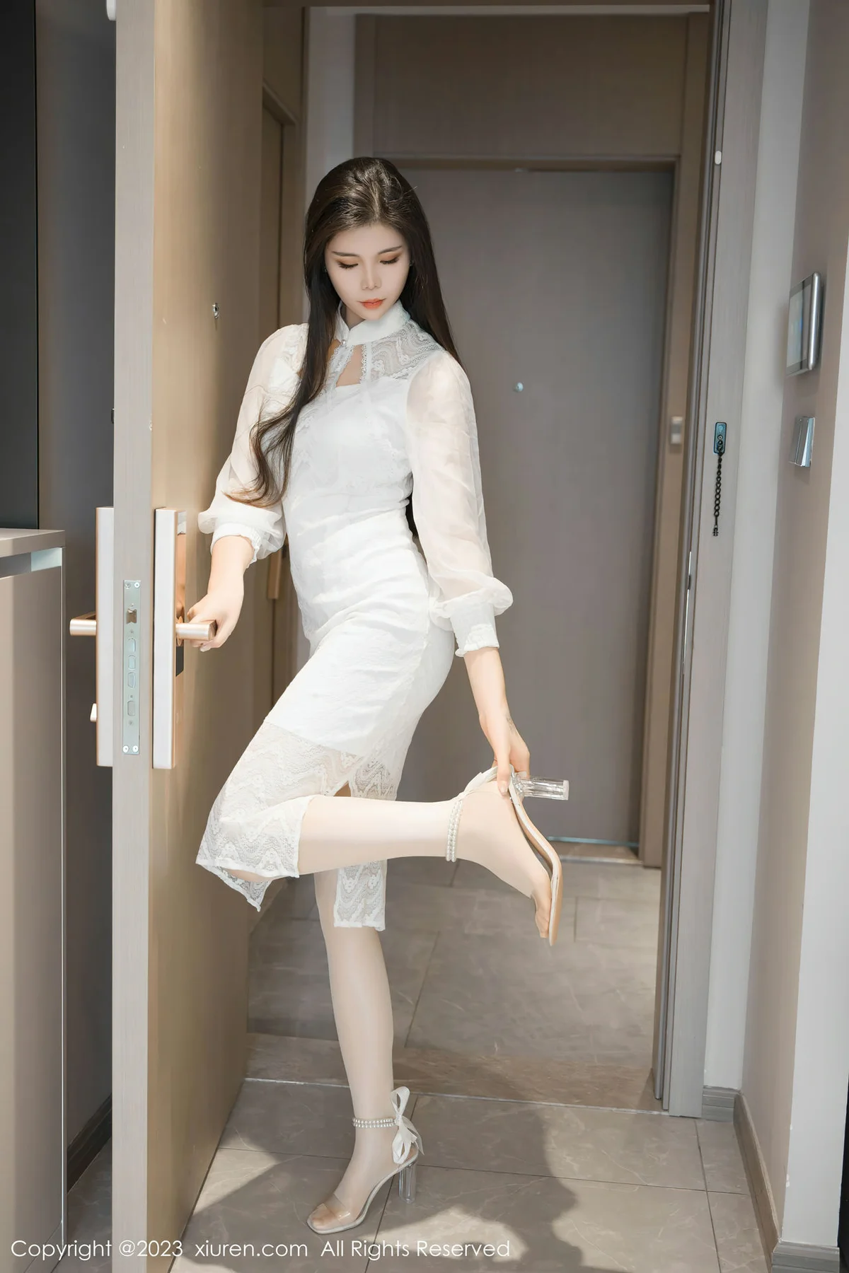 XiuRen 秀人 No.7559 雪糕CiCi 白色旗袍服饰性感写真2 - 10