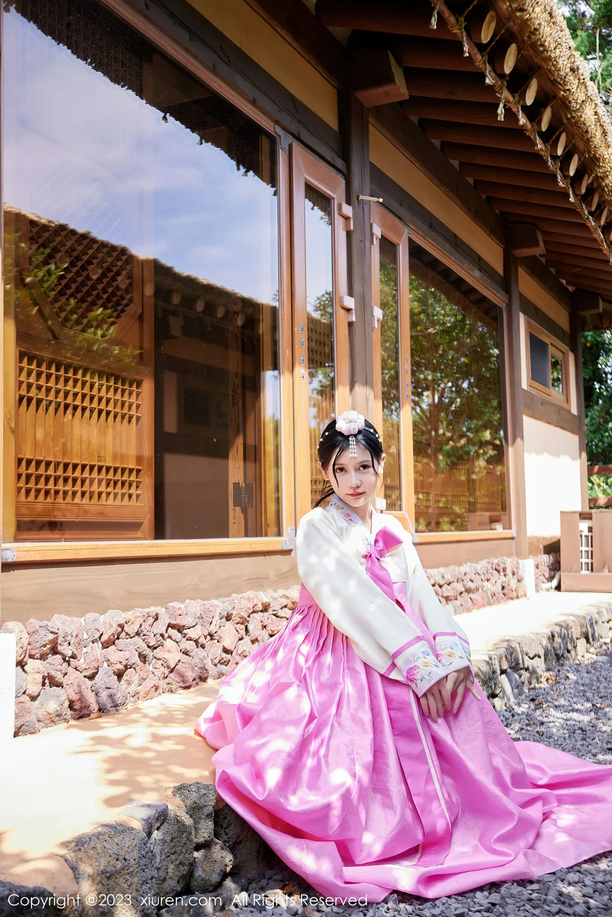 XiuRen 秀人 No.7564 尹甜甜 大长今服饰济州岛旅拍3 - 5