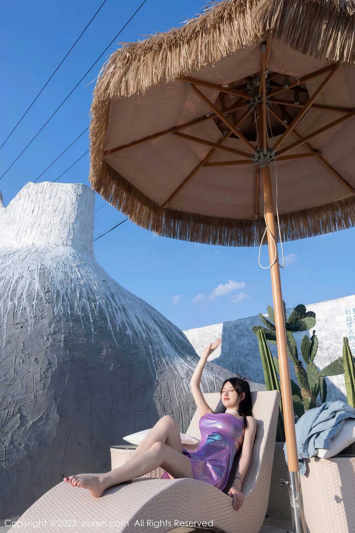 XiuRen 秀人 No.7565 诗诗kiki 灰色死库水性感写真1 - 2