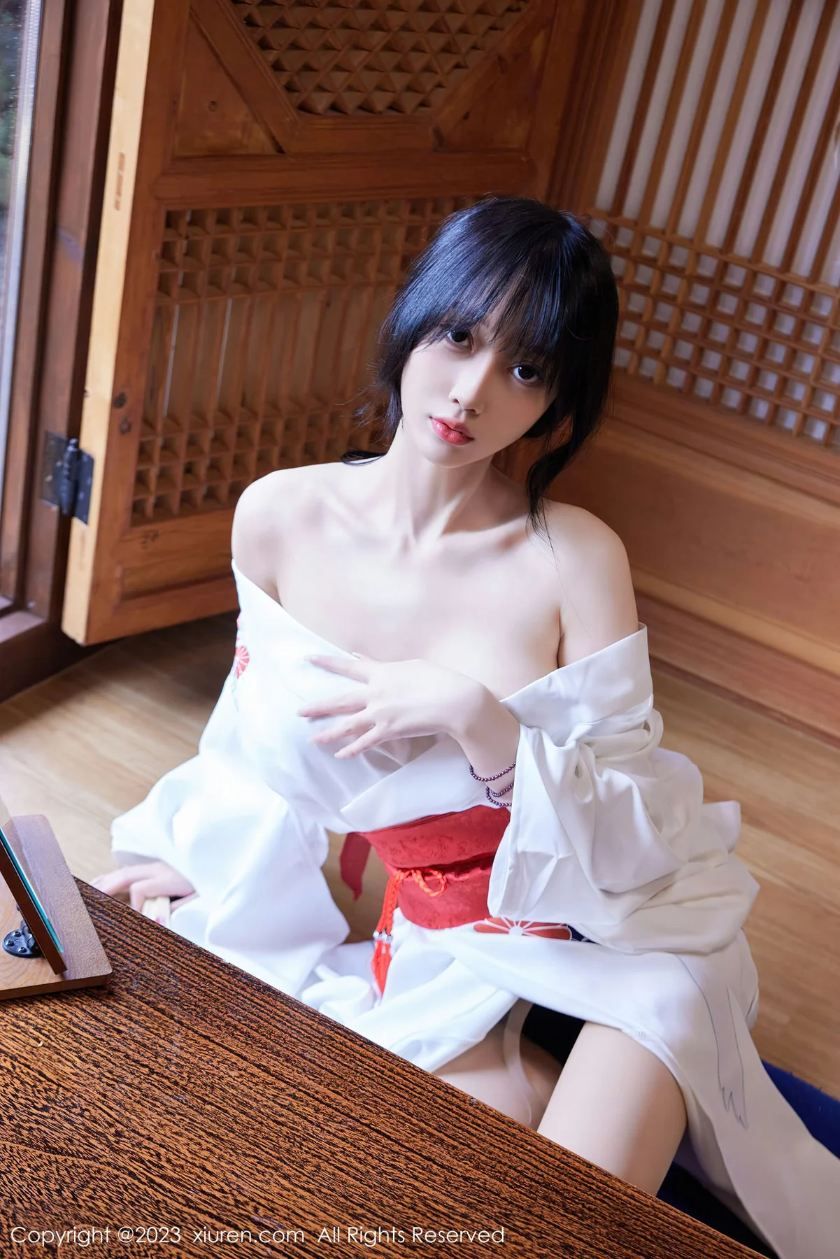 XiuRen 秀人 No.7610  玥儿玥er 白色日式和服济州岛旅拍33 - 3