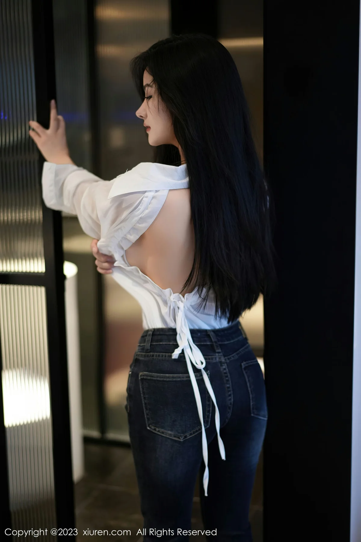 XiuRen 秀人 No.7645  谭小灵 简约牛仔裤性感写真11 - 9