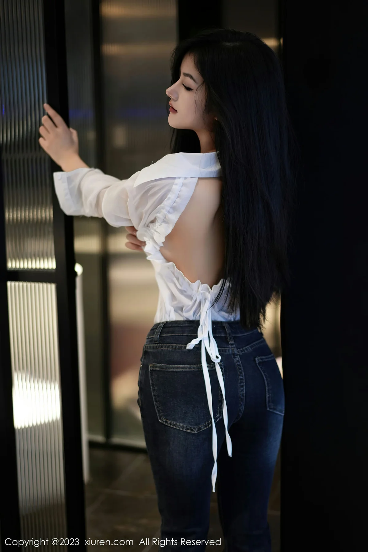 XiuRen 秀人 No.7645  谭小灵 简约牛仔裤性感写真11 - 1