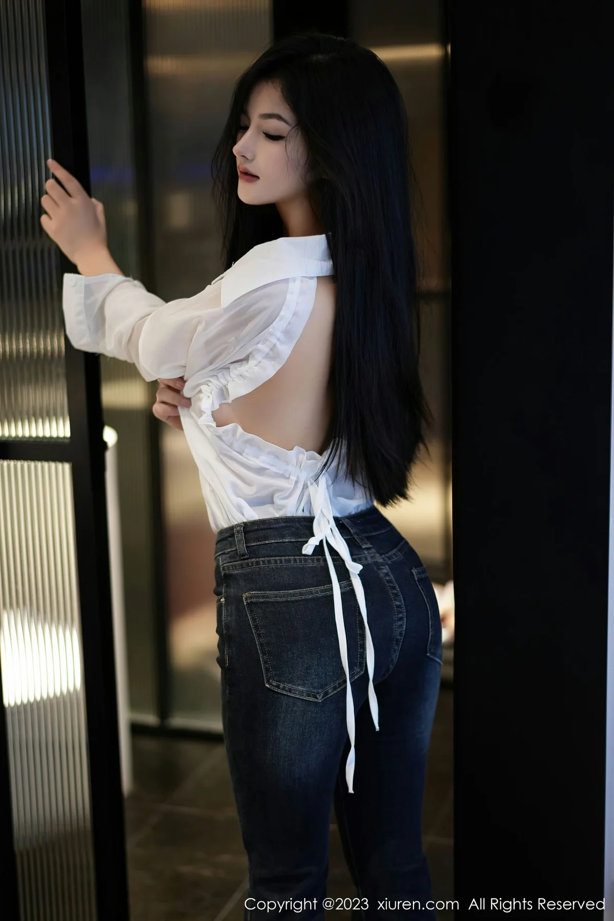 XiuRen 秀人 No.7645  谭小灵 简约牛仔裤性感写真11 - 2