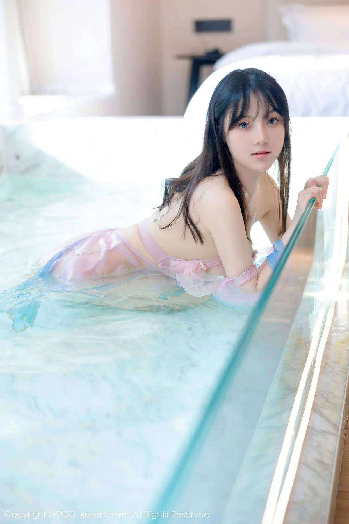 XiuRen 秀人 No.7650  豆瓣酱 泳池场景性感写真111 - 2