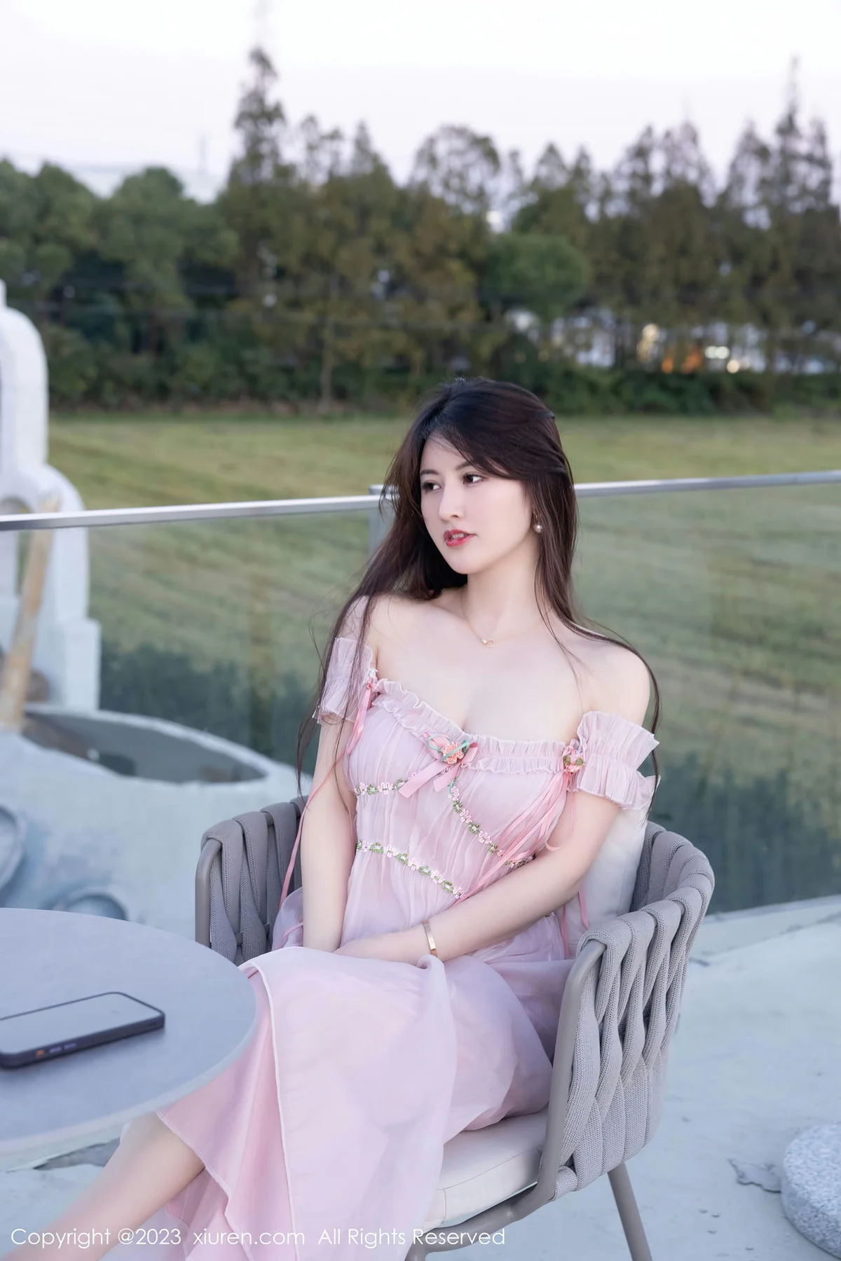 XiuRen 秀人 No.7666  诗诗kiki 魅惑灰丝性感写真1 - 9