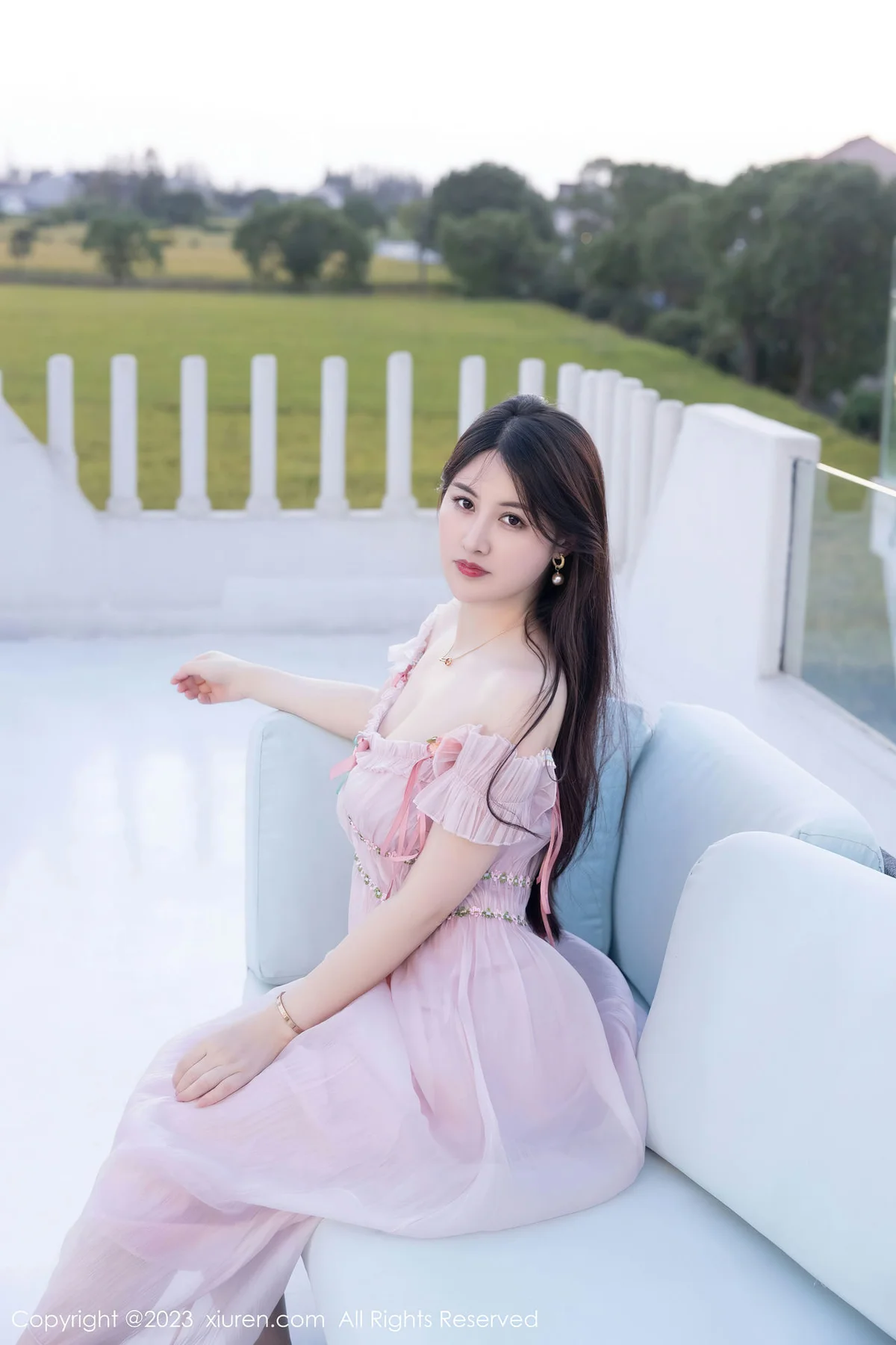 XiuRen 秀人 No.7666  诗诗kiki 魅惑灰丝性感写真1 - 1