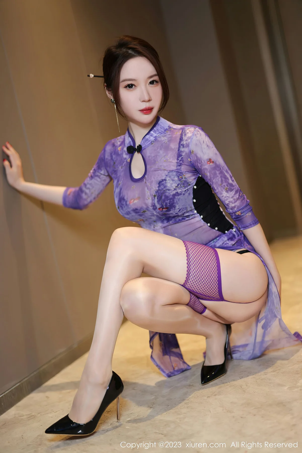 XiuRen 秀人 No.7673  梦心玥 诱人紫色丝袜性感写真1 - 6