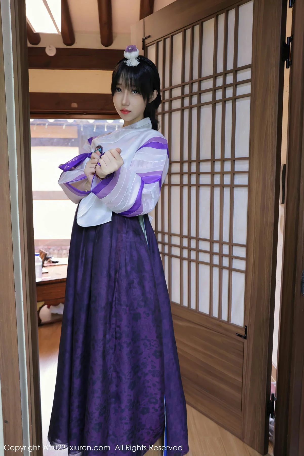 XiuRen 秀人 No.7677  玥儿玥er 大长今服饰济州岛旅拍 - 1