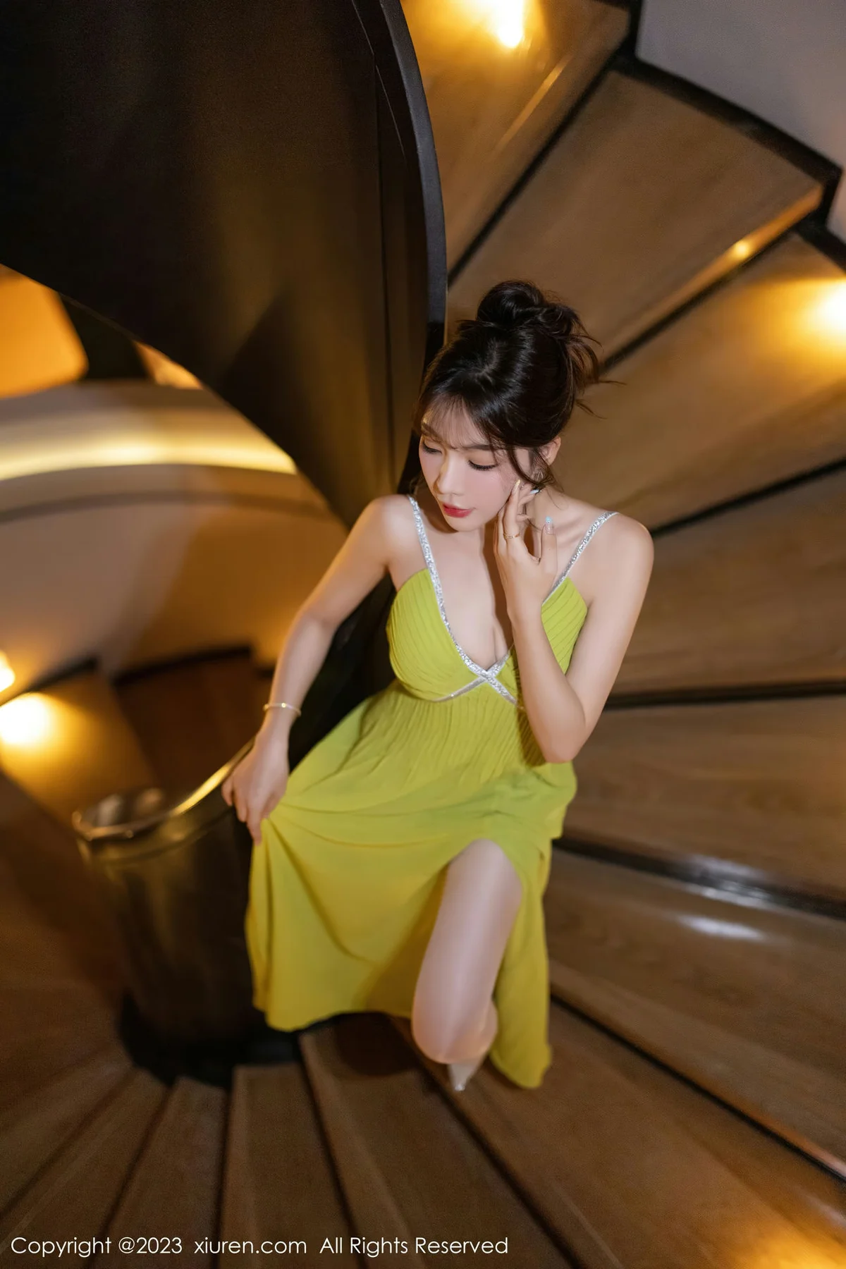 XiuRen 秀人 No.7696  徐莉芝Booty 蕾丝情趣性感写真1 - 4