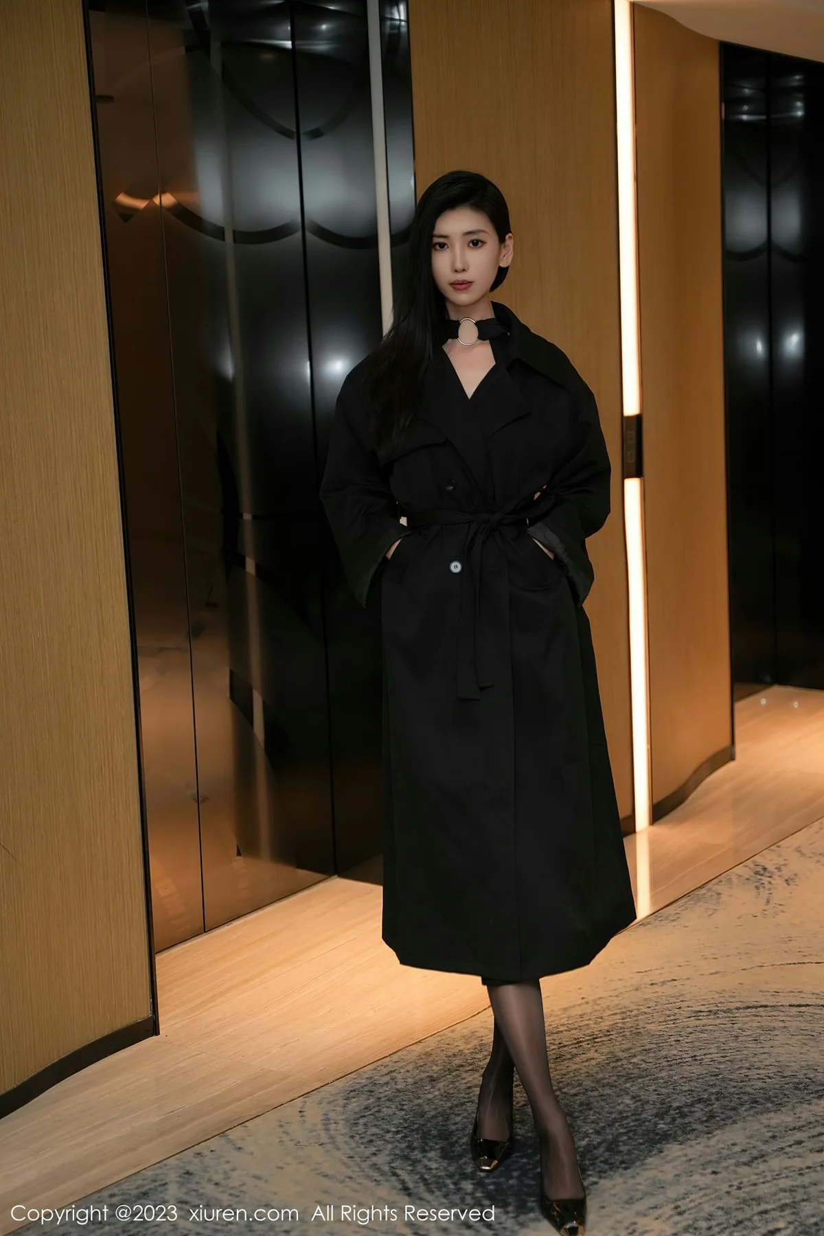 XiuRen 秀人 No.7701  章芃芃 魅惑黑丝性感写真1 - 7