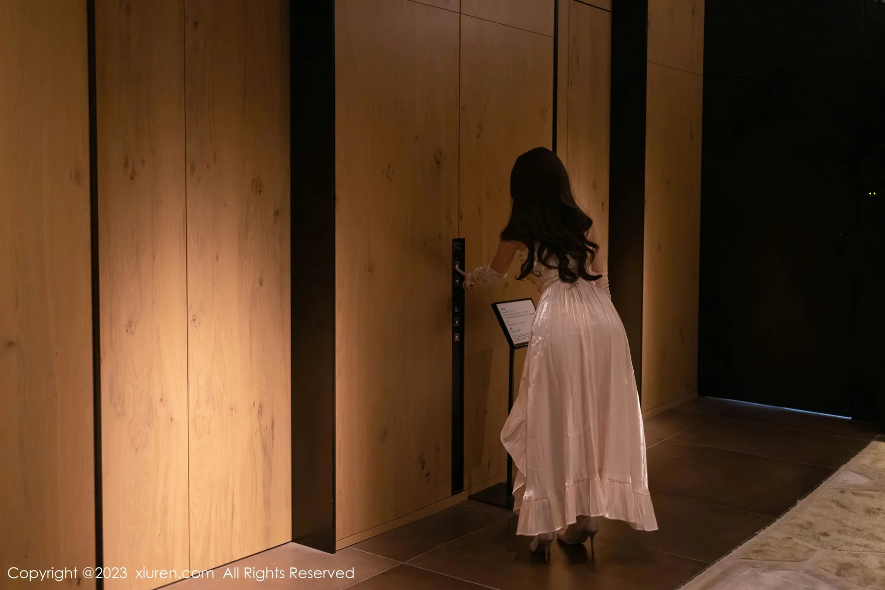 XiuRen 秀人 No.7702  杏子Yada “应援”角色扮演日本旅拍1 - 6