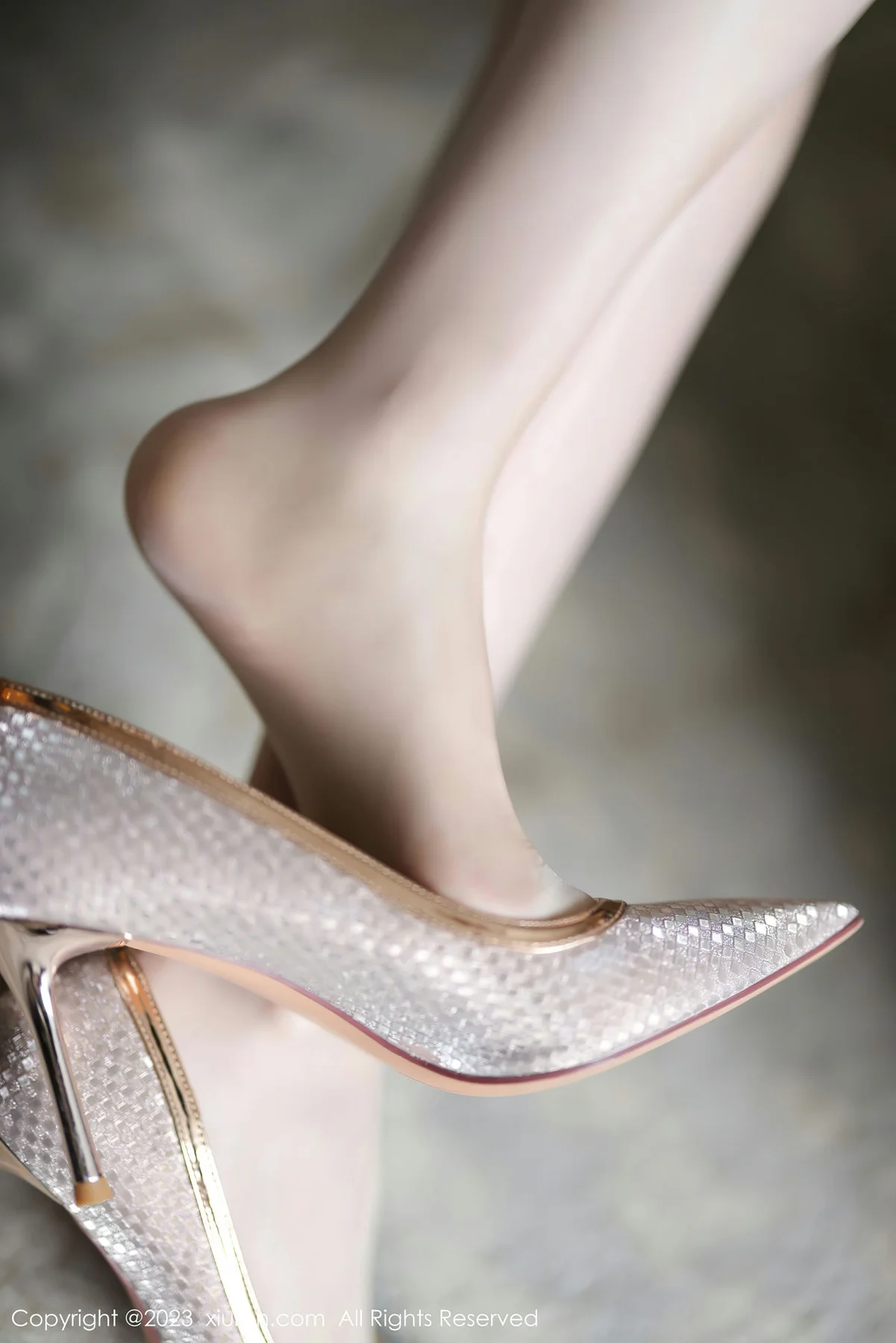 XiuRen 秀人 No.7709  梦心玥 诱人原色丝袜安吉旅拍2 - 8