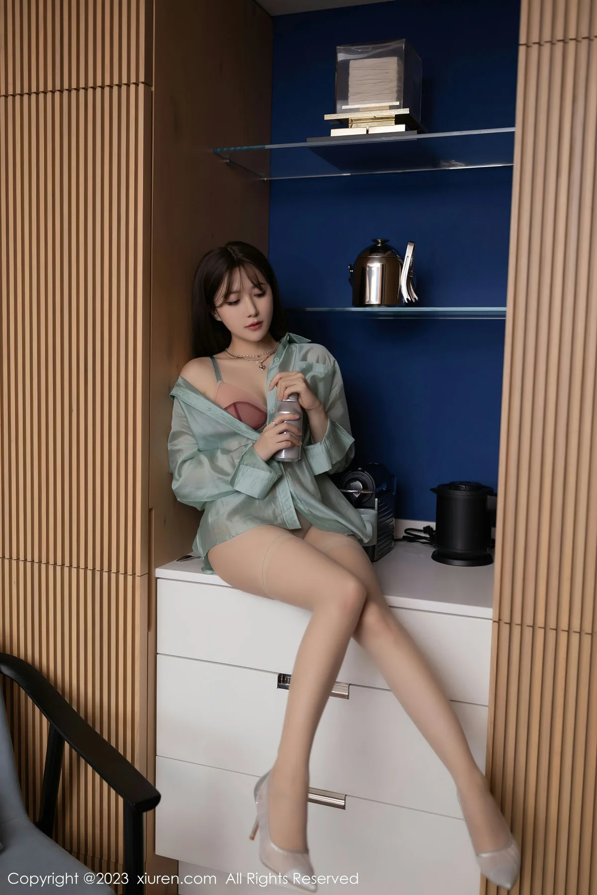 XiuRen 秀人 No.7721  鱼子酱Fish 原色丝袜日本旅拍111 - 3