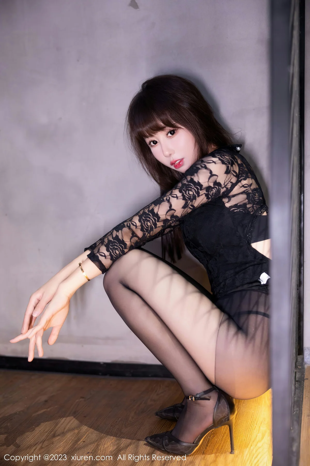 XiuRen 秀人 No.7751  韩系学妹 黑丝网纹上衣性感写真1 - 3