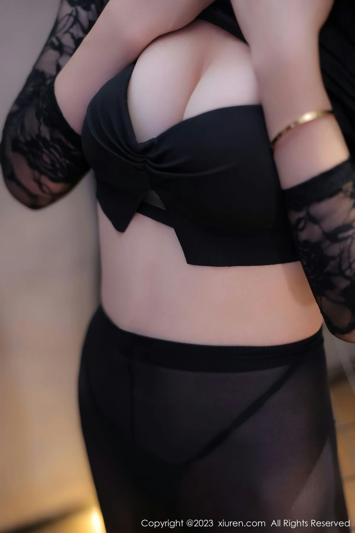 XiuRen 秀人 No.7751  韩系学妹 黑丝网纹上衣性感写真1 - 9