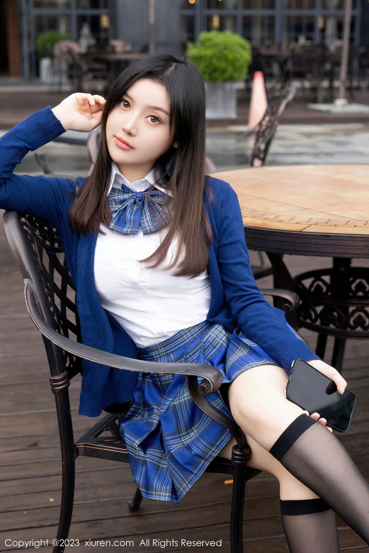 XiuRen 秀人 No.7754  豆瓣酱 白色蕾丝蓝色格子短裙写真111 - 4