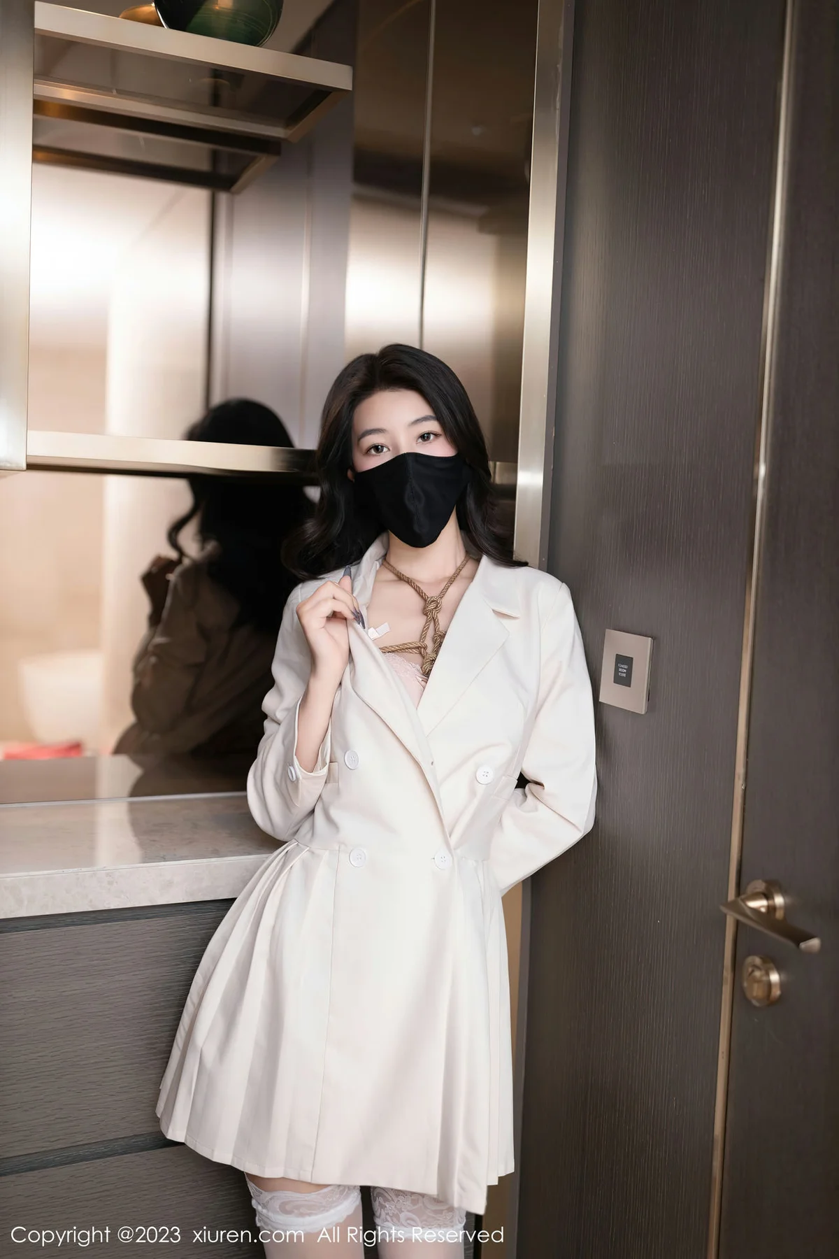 XiuRen 秀人 No.7769  熊小诺 捆绑白色丝袜济州岛旅拍 - 1