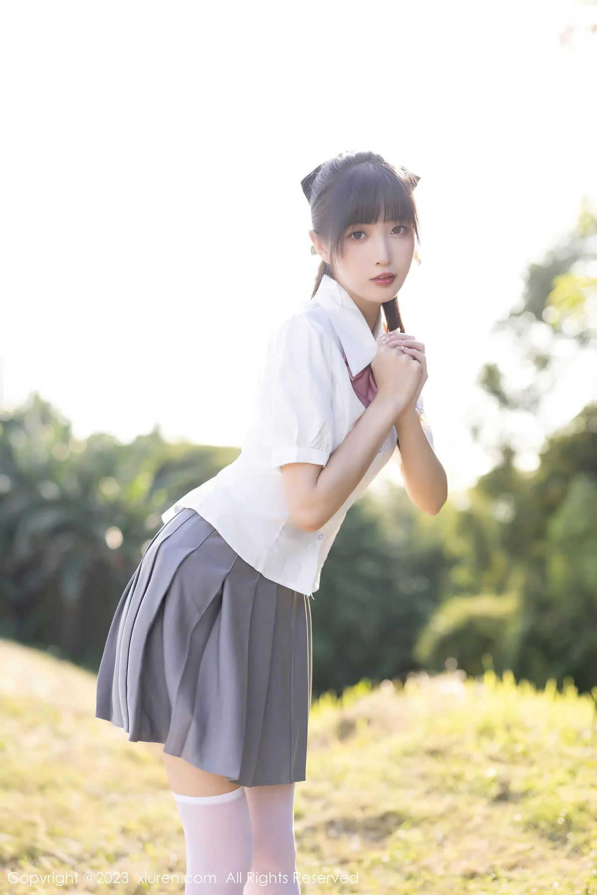 XiuRen 秀人 No.7771  林星阑 灰色短裙性感写真1 - 2