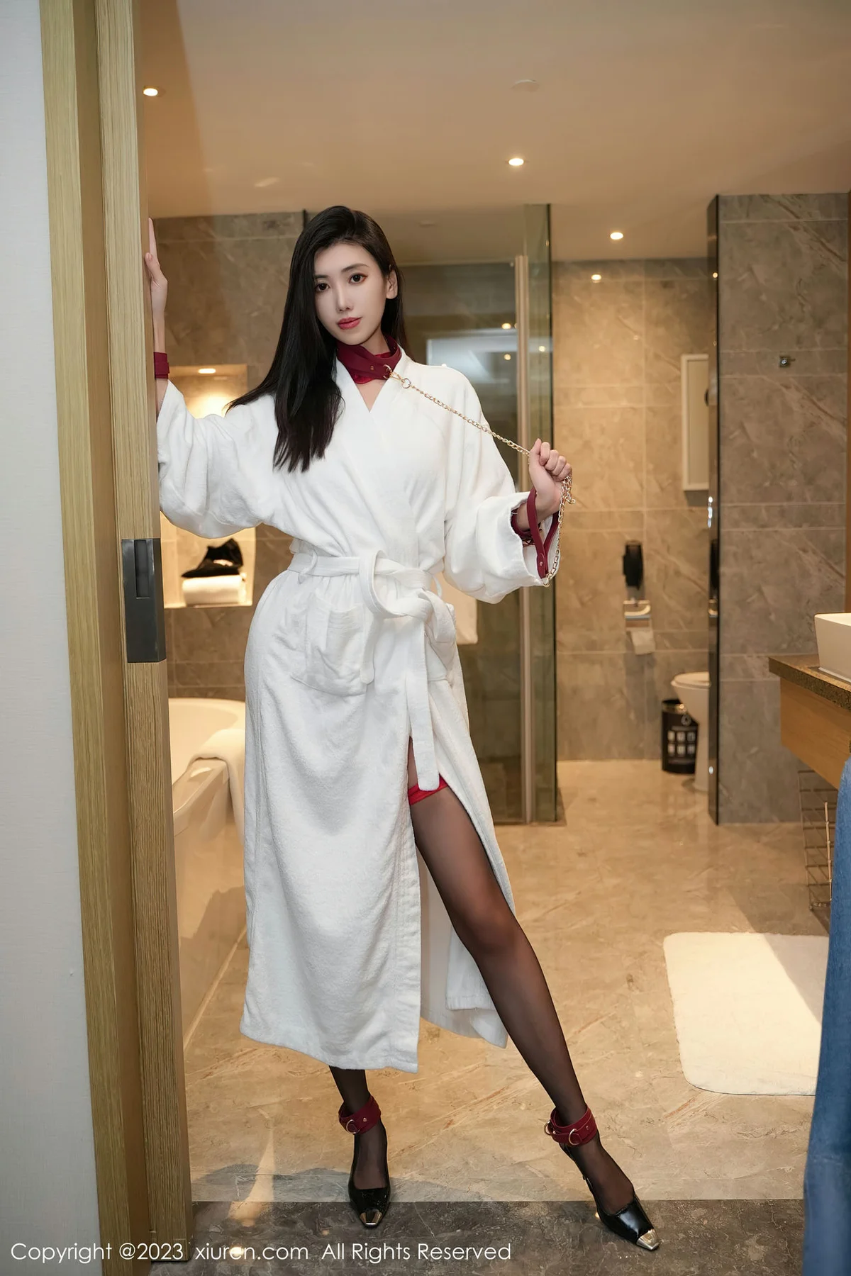 XiuRen 秀人 No.7783  章芃芃 红色情趣性感写真33 - 7