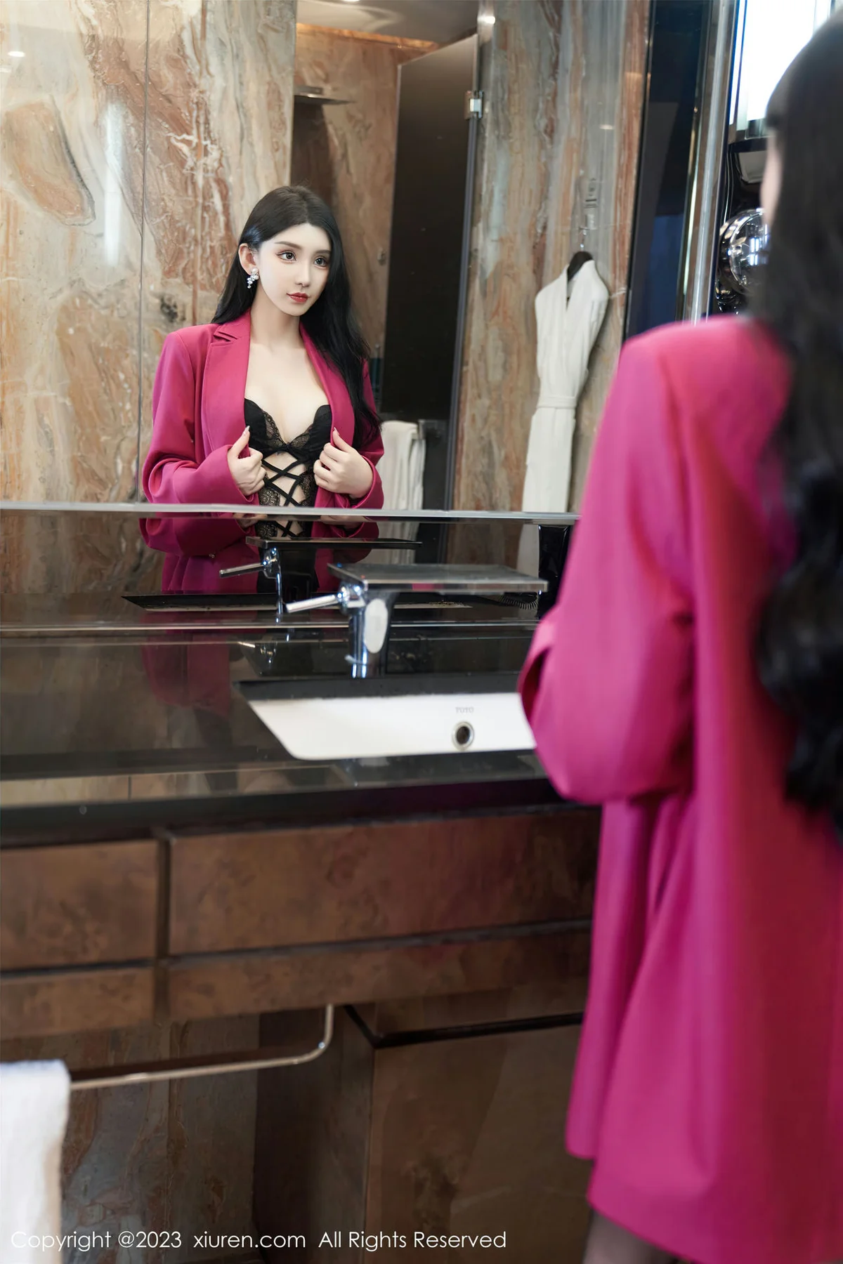 XiuRen 秀人 No.7787  周于希Sally 主题《网红主播背后的生活》泰国旅拍1 - 9