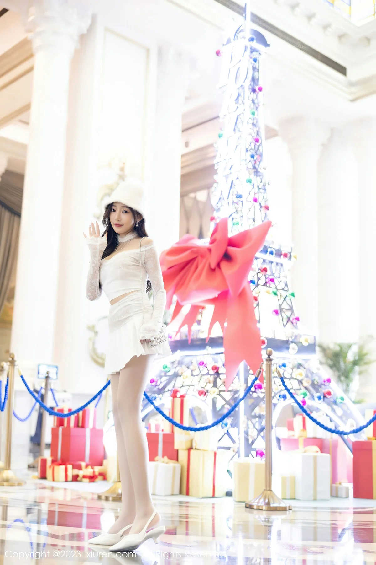 XiuRen 秀人 No.7863  王馨瑶yanni 魅惑灰丝性感写真1 - 5