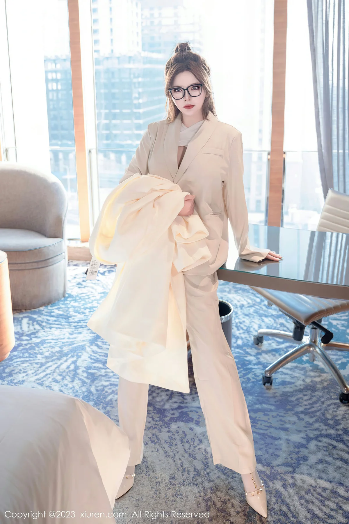 XiuRen 秀人 No.7865  伊丽莎有点白 暴乳回归性感写真2 - 3