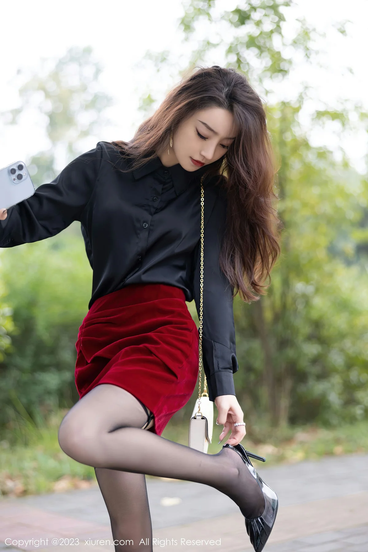 XiuRen 秀人 No.7867  苏曼兮 魅惑黑丝性感写真1 - 2