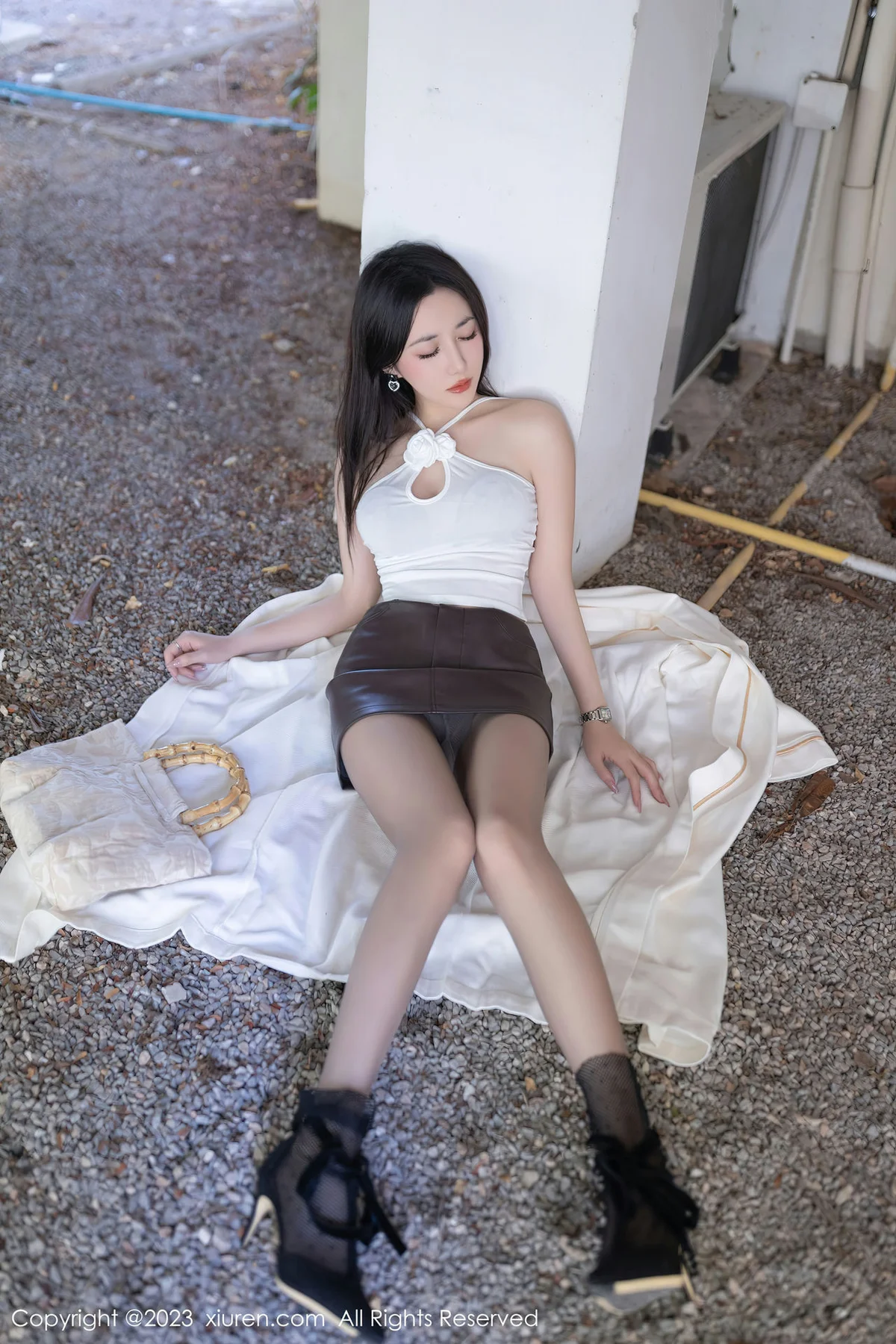 XiuRen 秀人 No.7888  鱼子酱Fish  尾随主题拍摄性感写真111 - 1