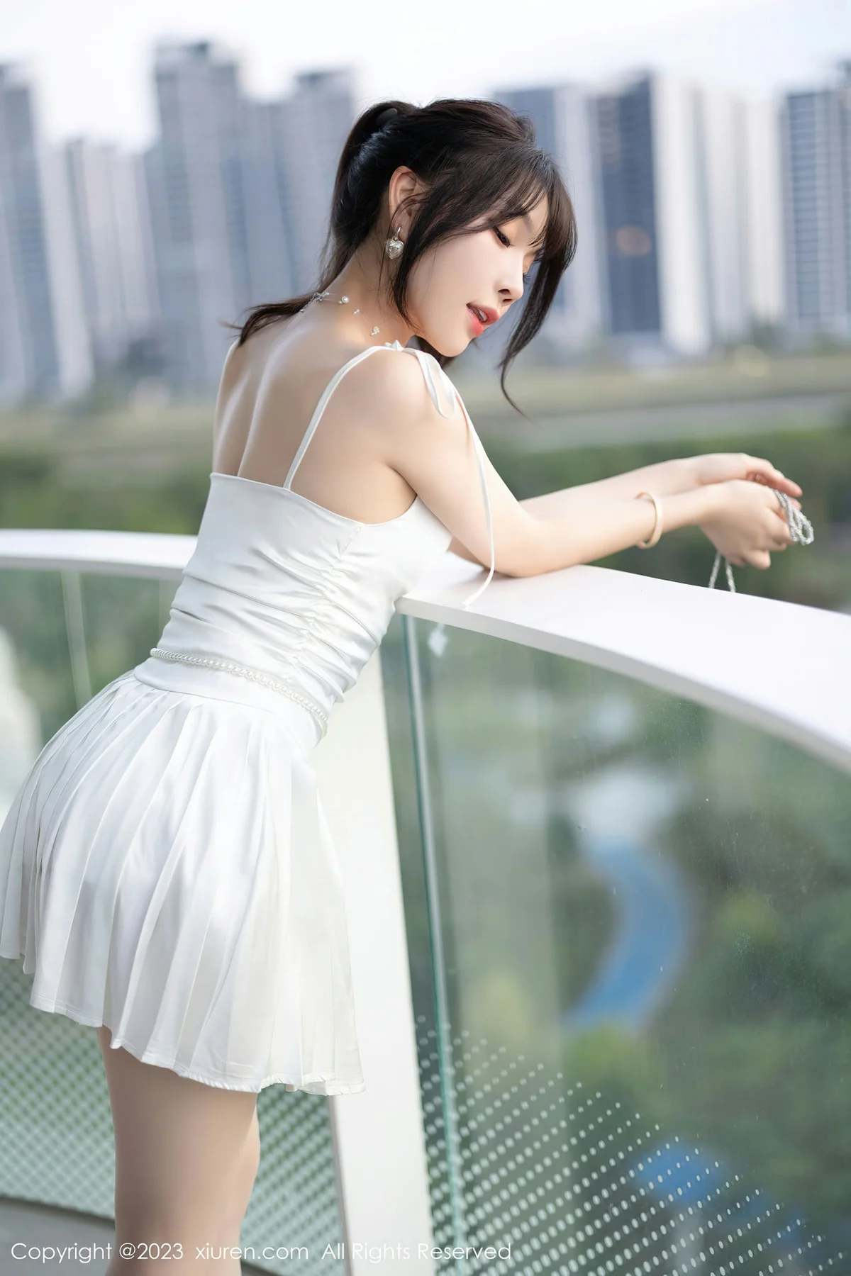 XiuRen 秀人 No.7889  徐莉芝Booty 原色丝袜性感写真1 - 9