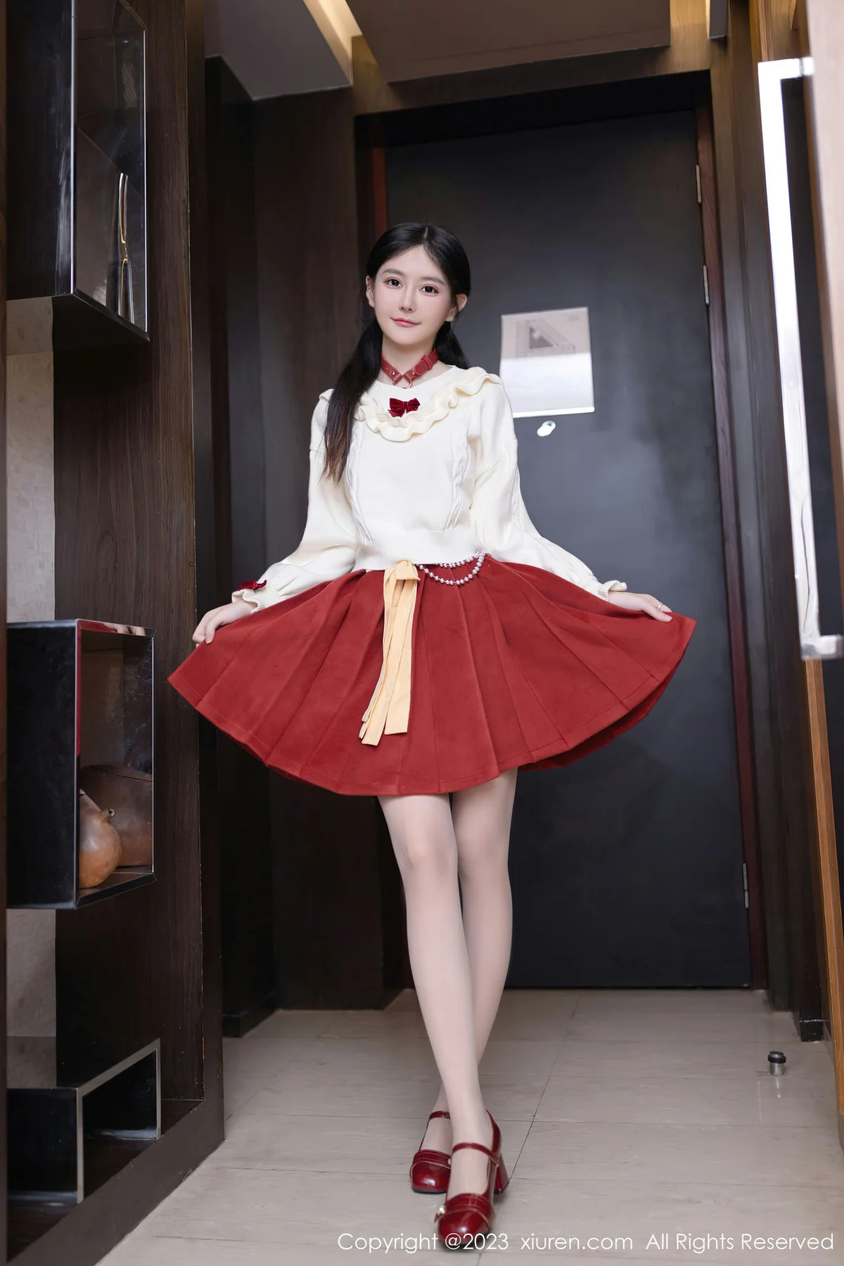 XiuRen 秀人 No.7890  幼幼 红色情趣性感写真11 - 1