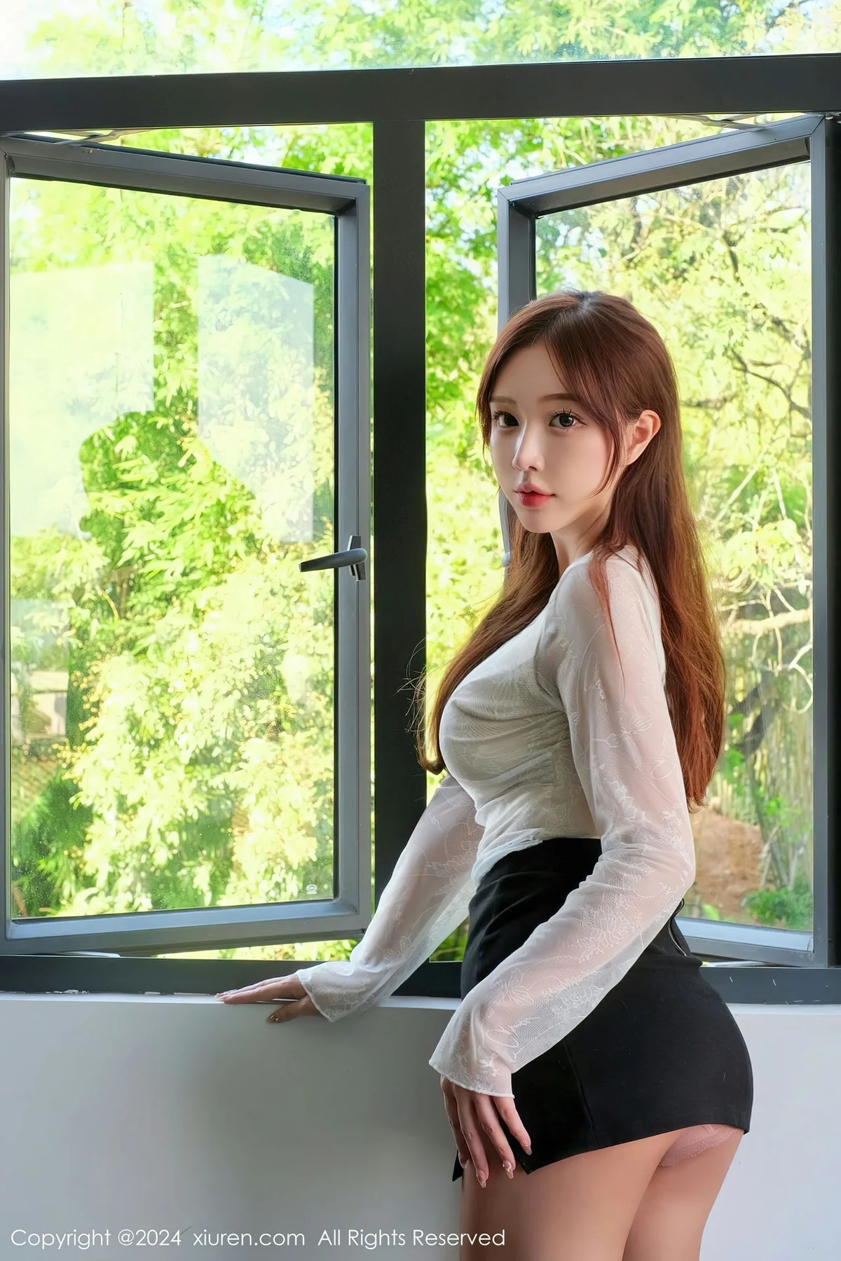 XiuRen 秀人 No.7895  LindaLinda 诱人丝袜丝袜美腿写真 - 3