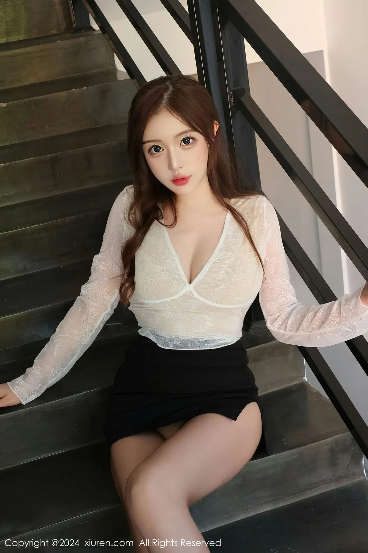 XiuRen 秀人 No.7895  LindaLinda 诱人丝袜丝袜美腿写真 - 3