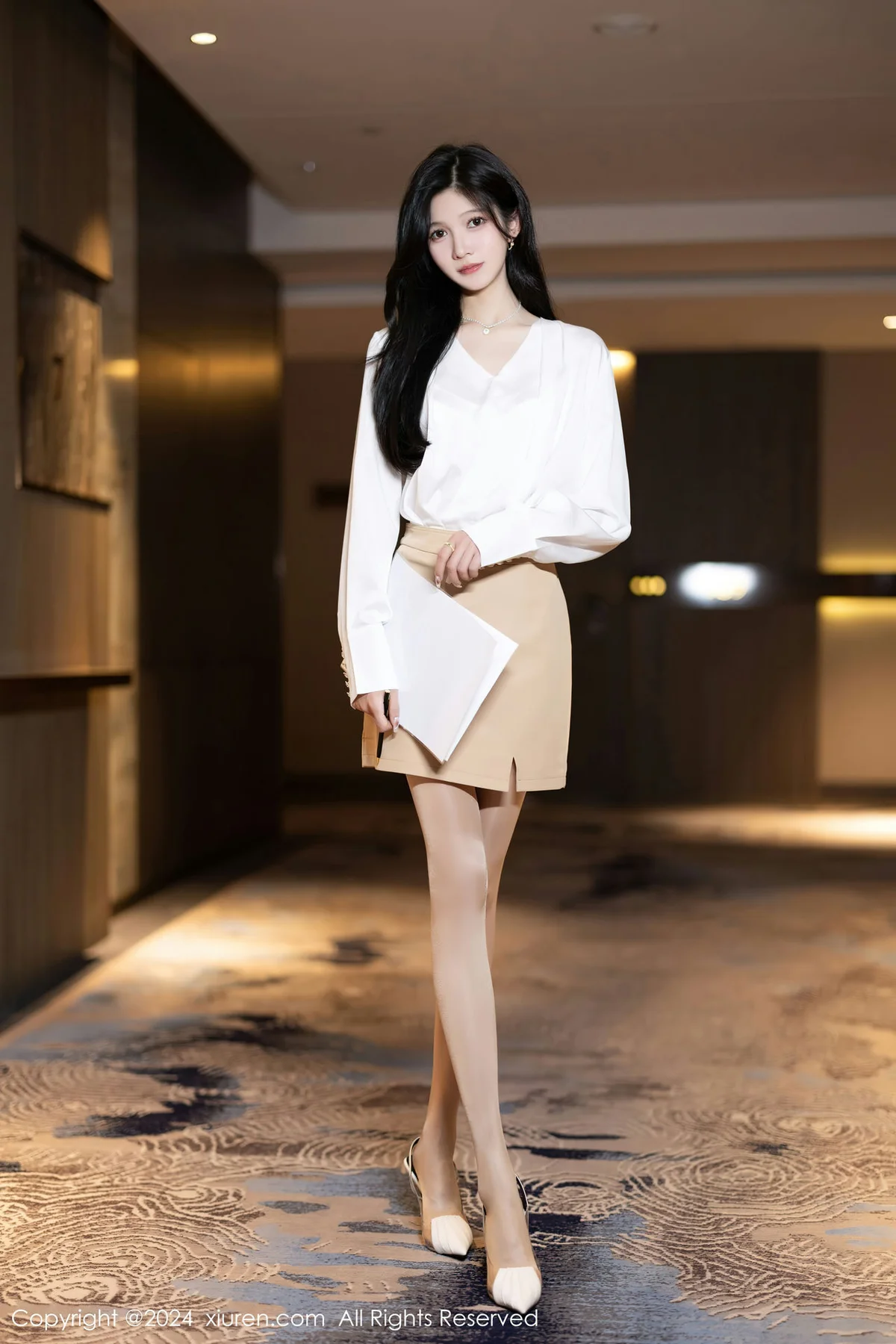 XiuRen 秀人 No.7906  程程程- 杏色短裙性感写真11 - 4