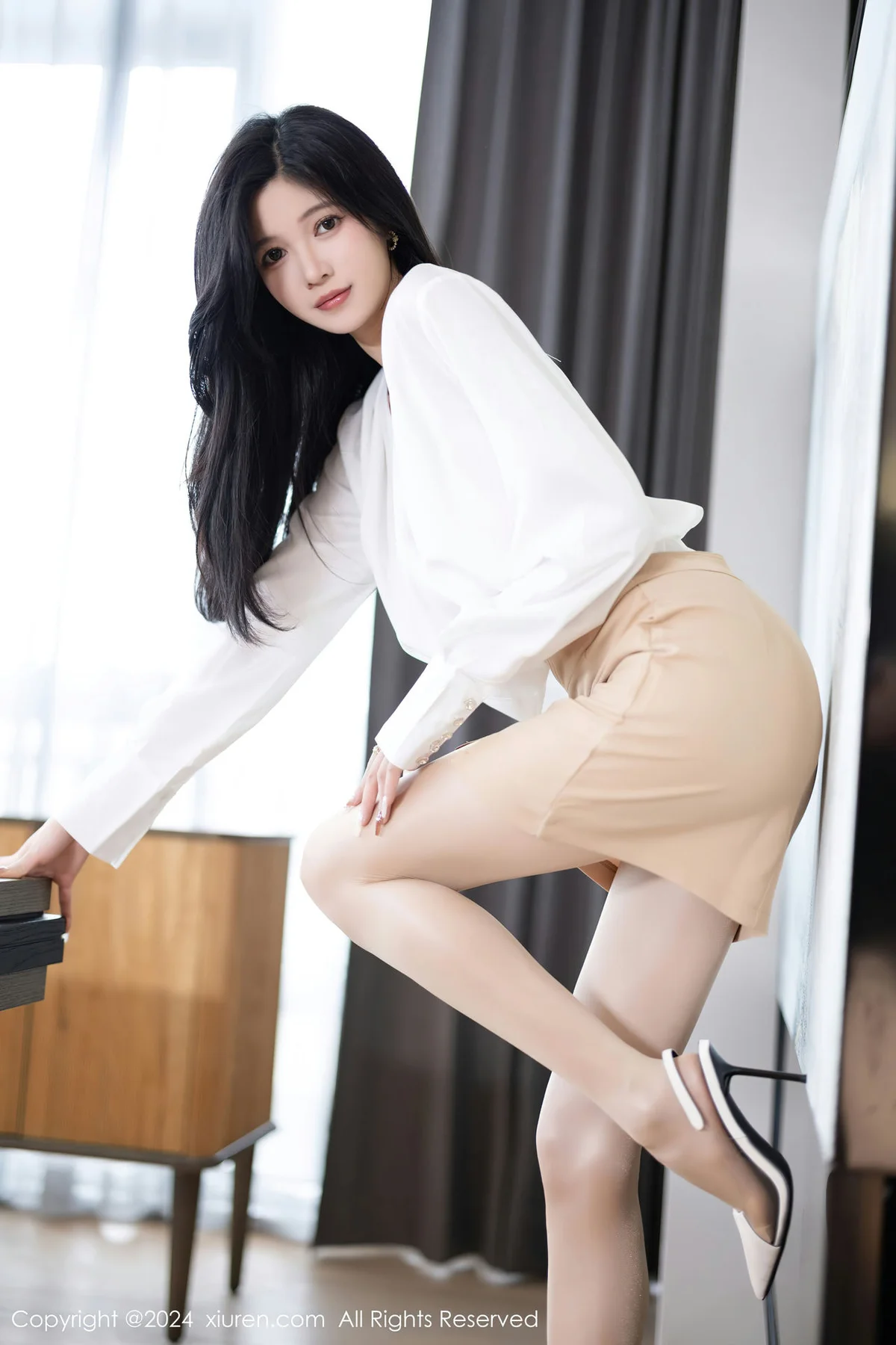 XiuRen 秀人 No.7906  程程程- 杏色短裙性感写真11 - 10