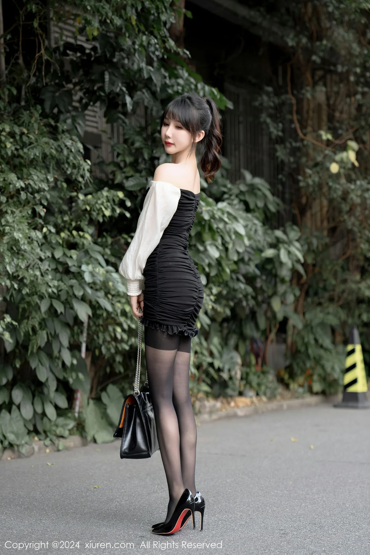 XiuRen 秀人 No.7930 波巧酱 【Al女友】首次创新创作性感写真 - 9