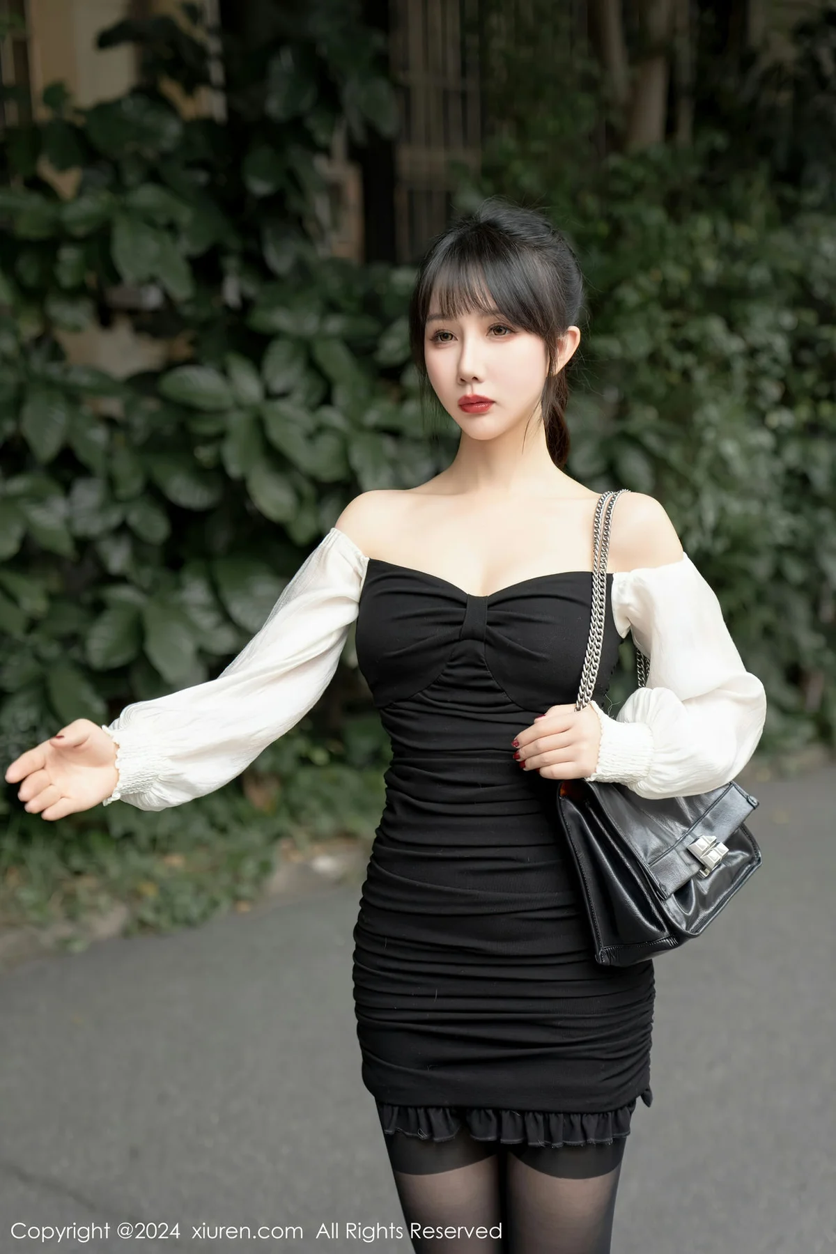 XiuRen 秀人 No.7930 波巧酱 【Al女友】首次创新创作性感写真 - 7