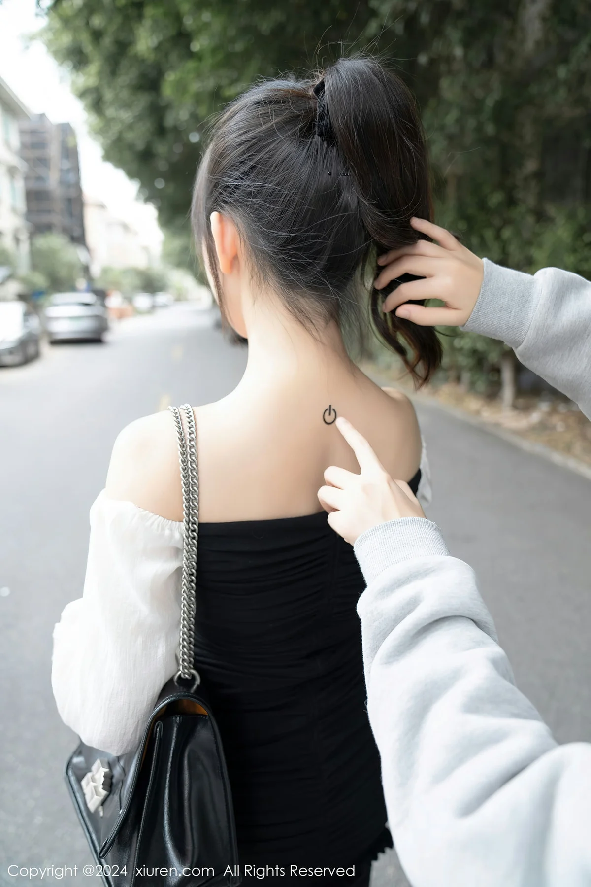 XiuRen 秀人 No.7930 波巧酱 【Al女友】首次创新创作性感写真 - 8