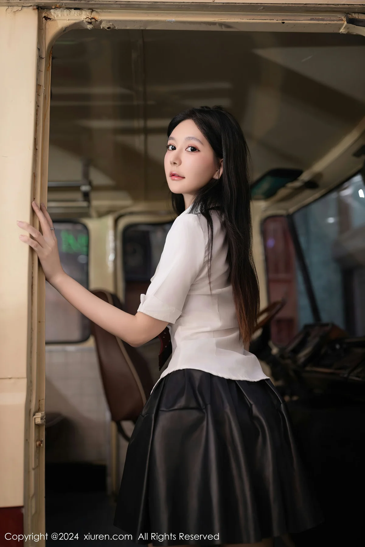 XiuRen 秀人 No.7957  幼幼 学妹服饰装扮性感写真111 - 3