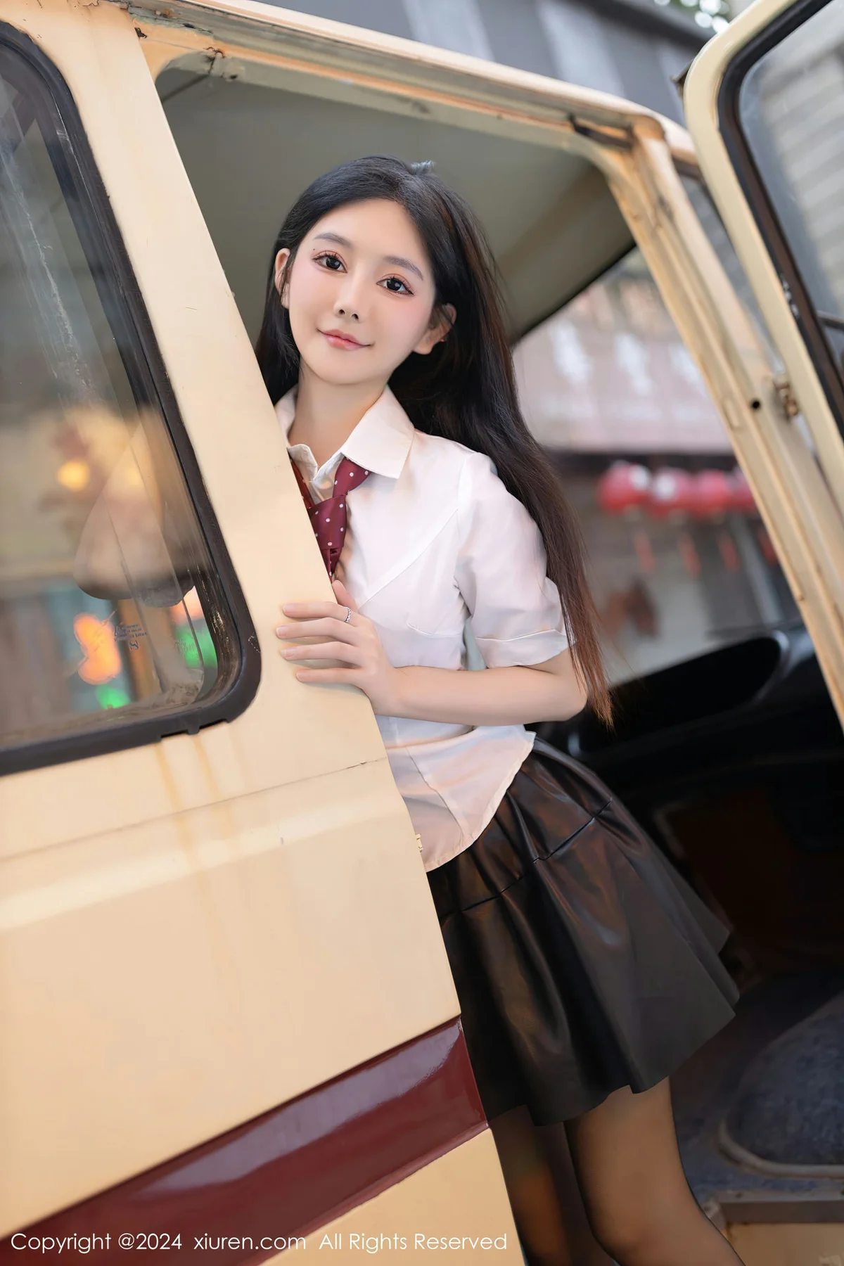 XiuRen 秀人 No.7957  幼幼 学妹服饰装扮性感写真111 - 4