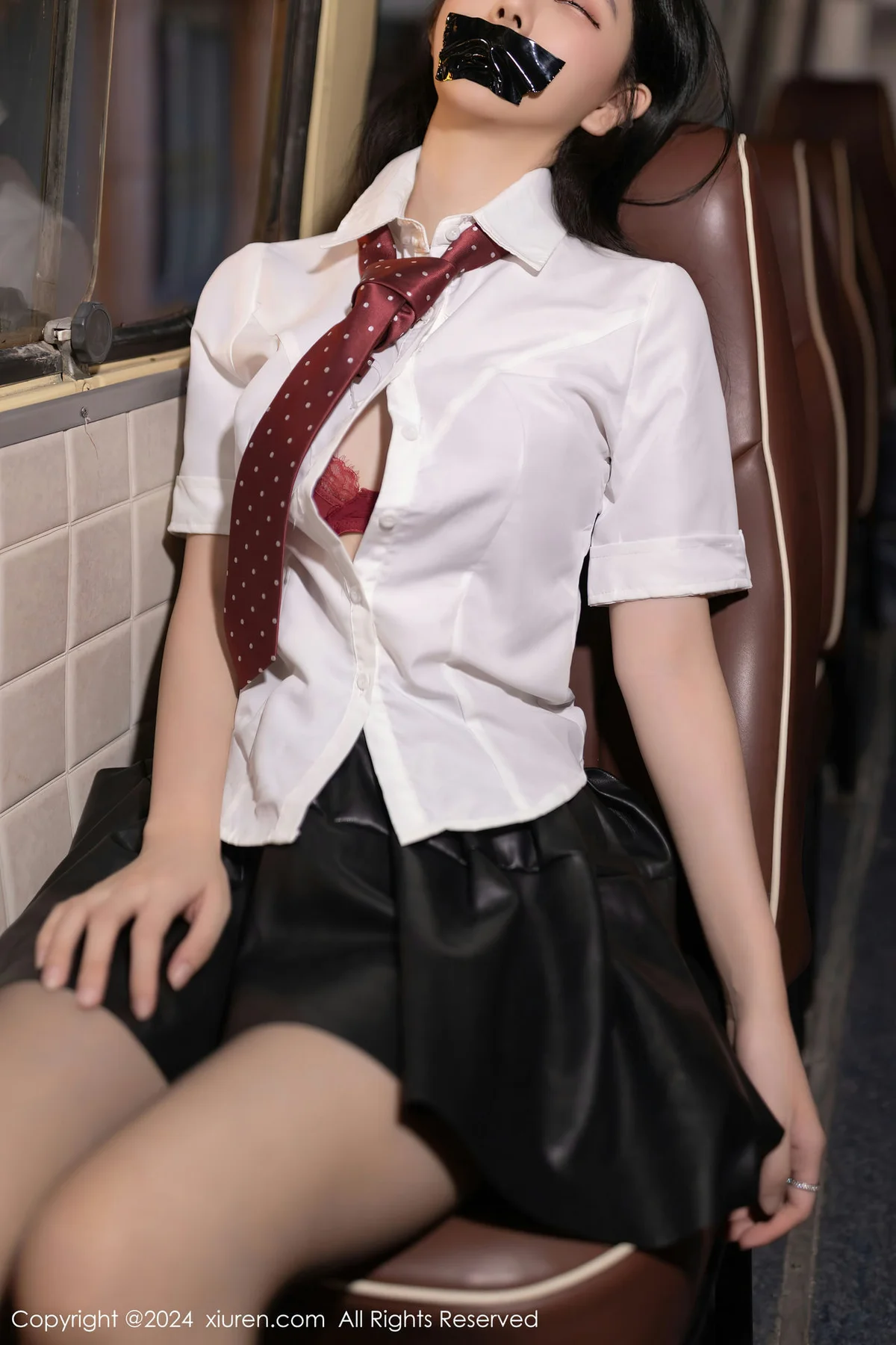 XiuRen 秀人 No.7957  幼幼 学妹服饰装扮性感写真111 - 4