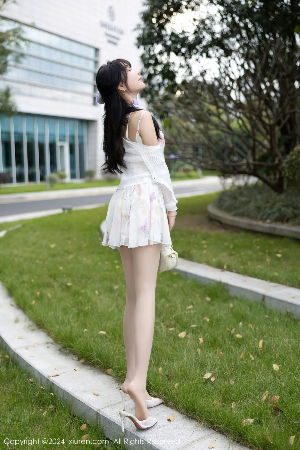 XiuRen 秀人 No.7959  徐莉芝Booty 黑色情趣性感写真1 - 4