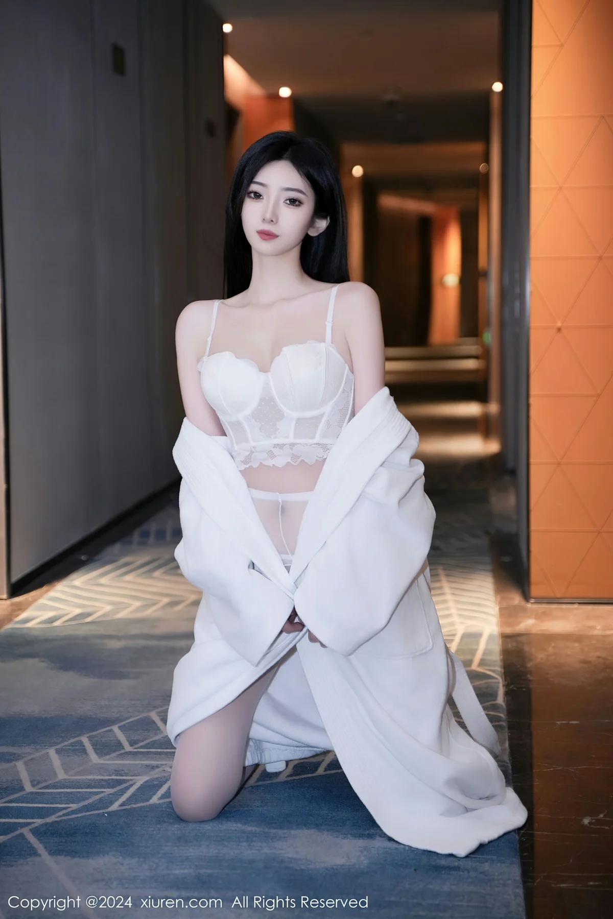 XiuRen 秀人 No.7960  安琪Yee 白色睡袍性感写真3 - 7
