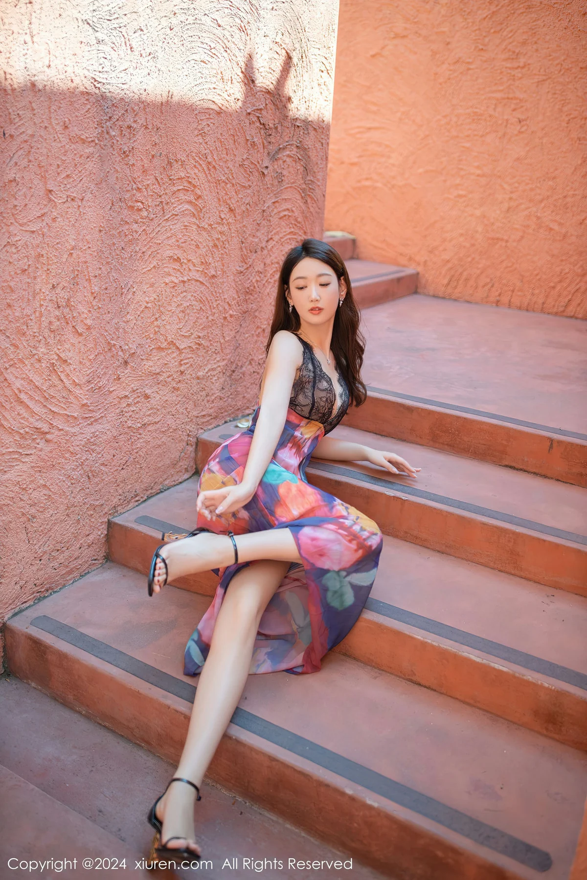 XiuRen 秀人 No.7964  唐安琪 原色丝袜泰国旅拍111 - 2