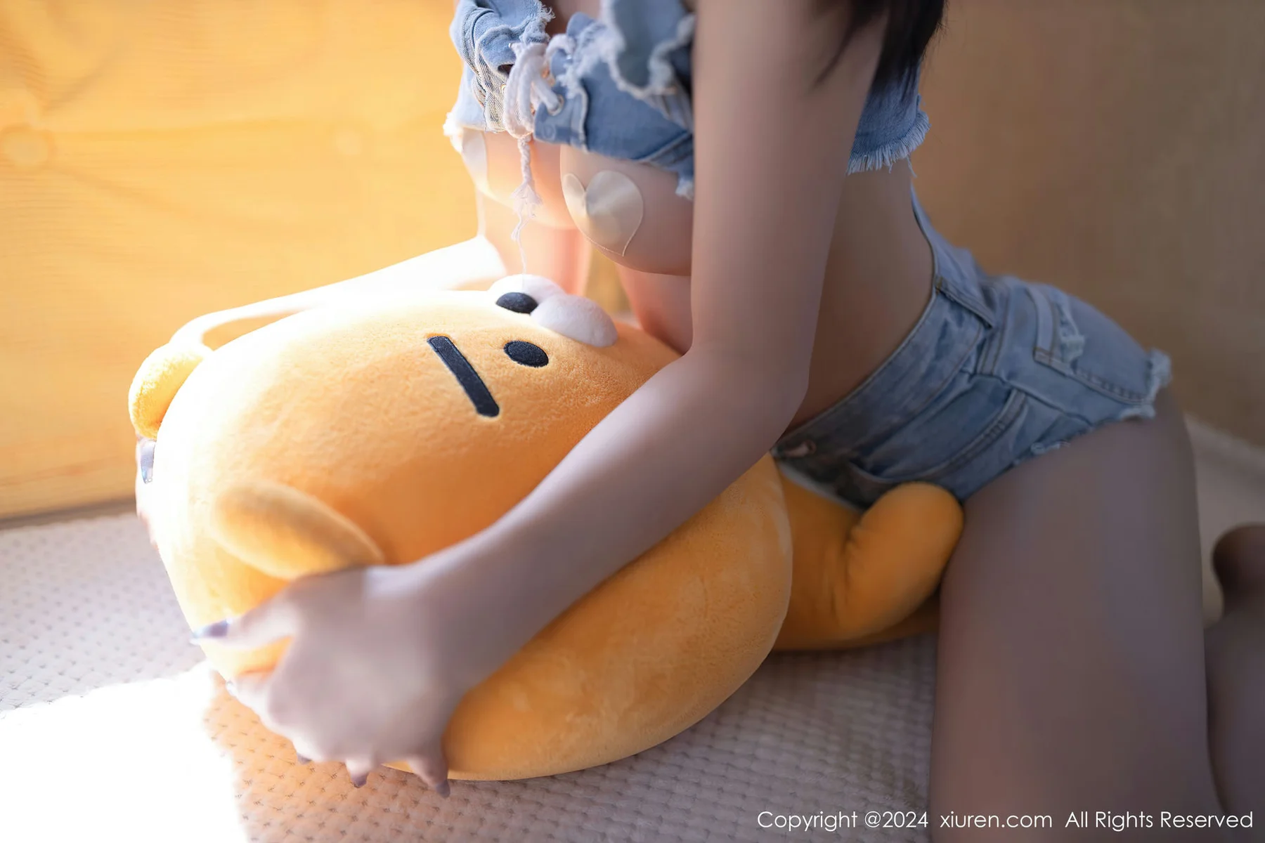 XiuRen 秀人 No.7973  熊小诺 诱人灰丝性感写真 - 2