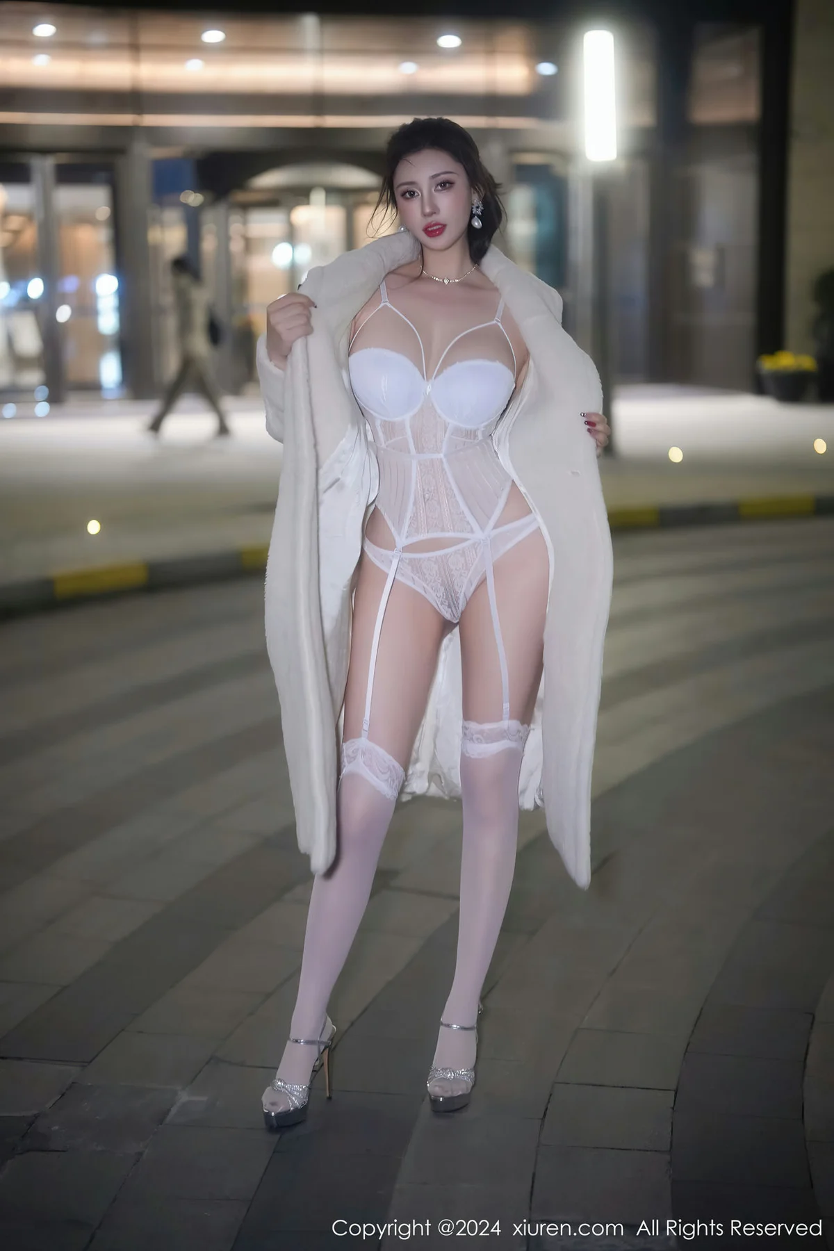 XiuRen 秀人 No.7978  蕾蕾醒了没 诱人白色丝袜首套写真11 - 9