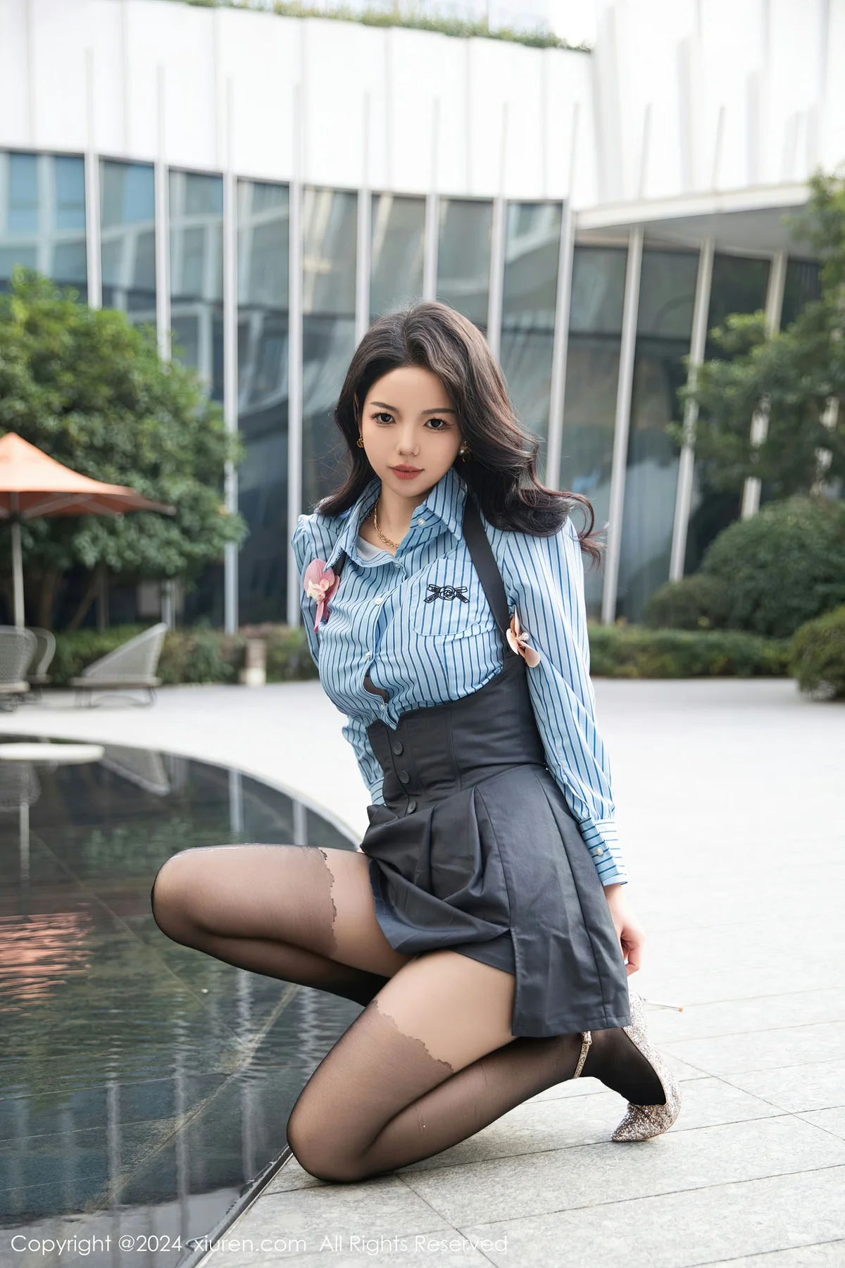 XiuRen 秀人 No.7979  大美妞儿 爆乳短裙性感写真22 - 2