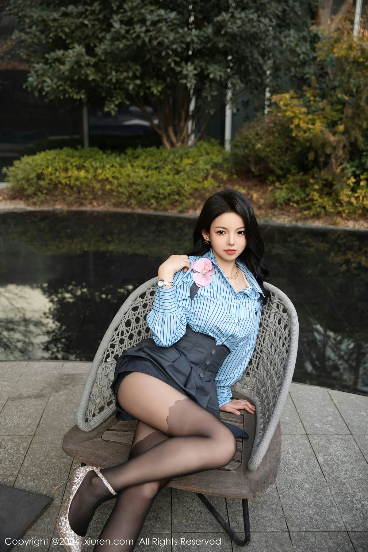 XiuRen 秀人 No.7979  大美妞儿 爆乳短裙性感写真22 - 5