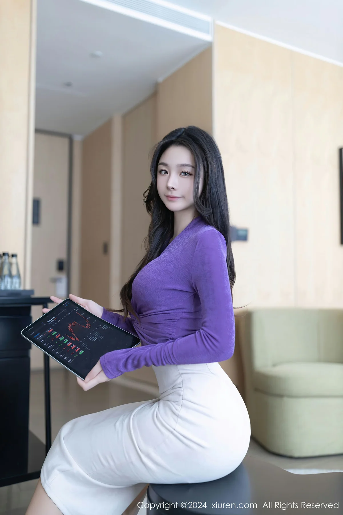 XiuRen 秀人 No.7982  小逗逗 基金经理角色扮演性感写真1 - 5