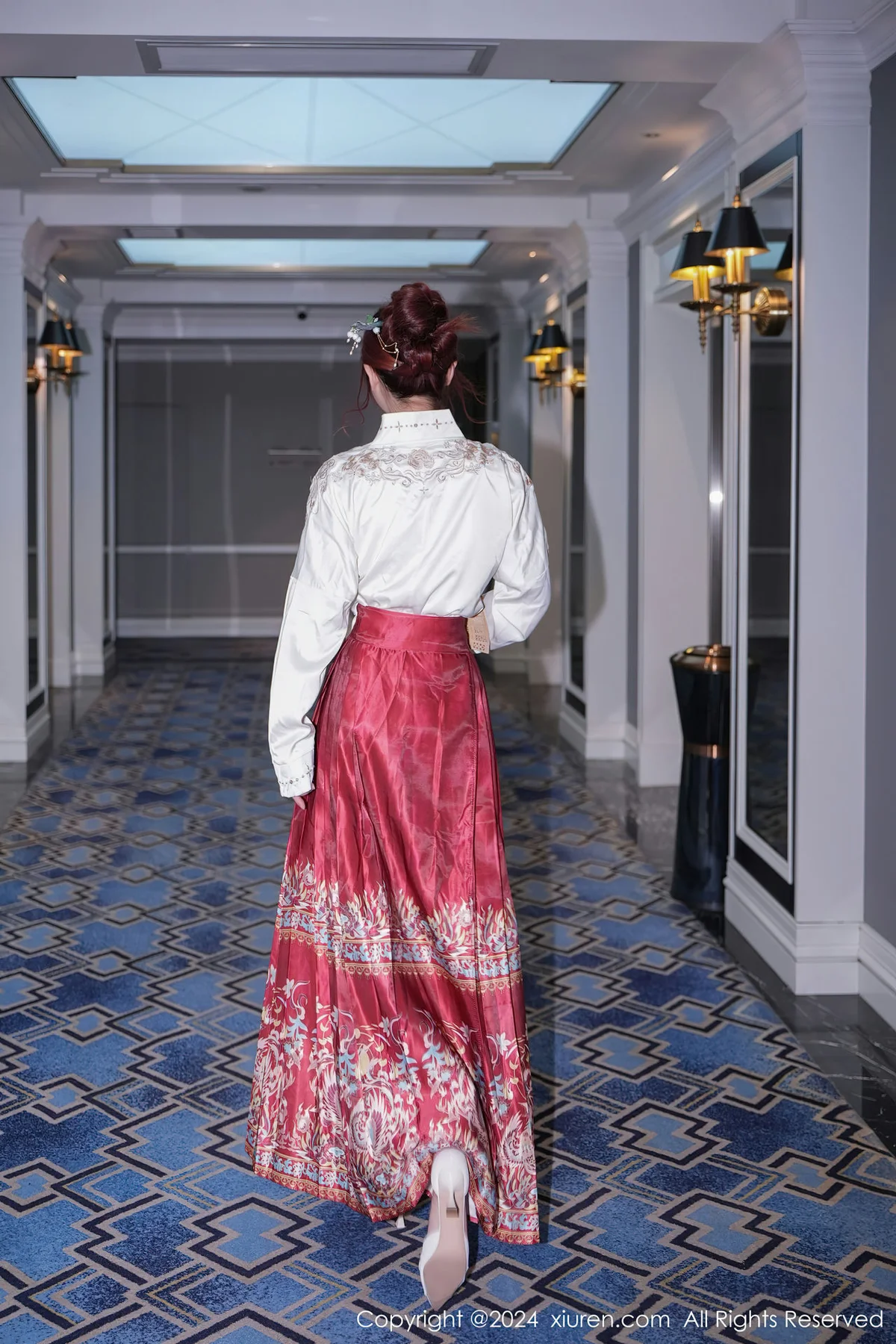 XiuRen 秀人 No.7985  美七 Mia 轻透古装性感写真33 - 7