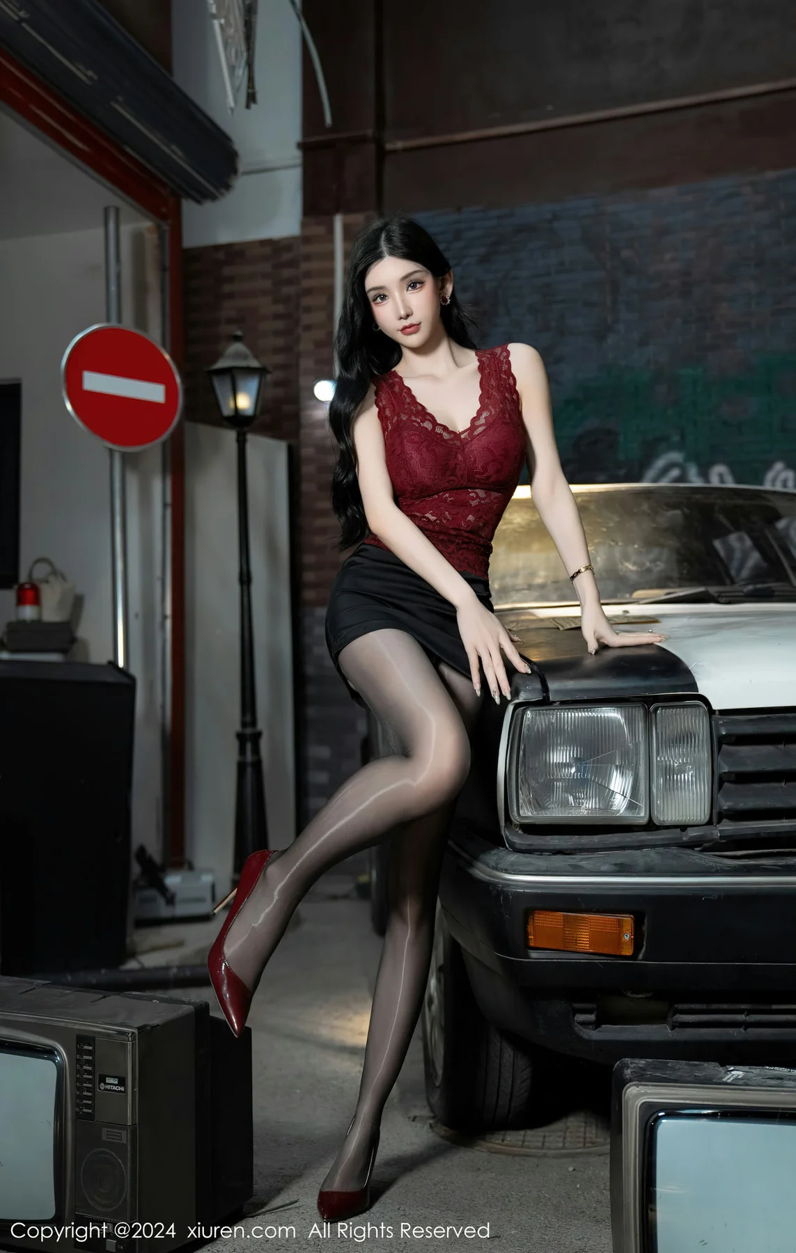 XiuRen 秀人 No.7993  周于希Sally  主题《想要一场车震》剧情写真11 - 5